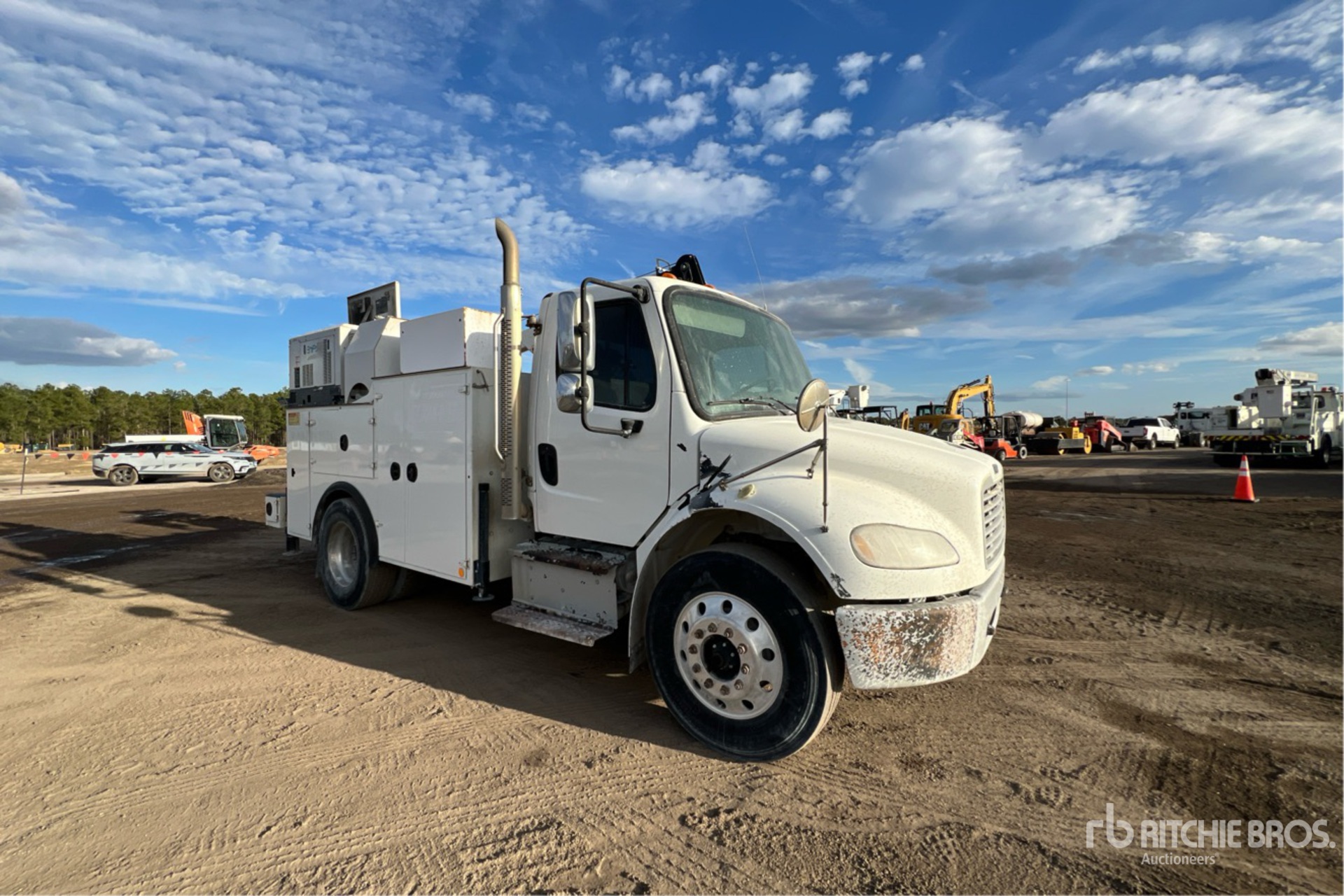 General Appearance with Bild, Ecke vorne rechts