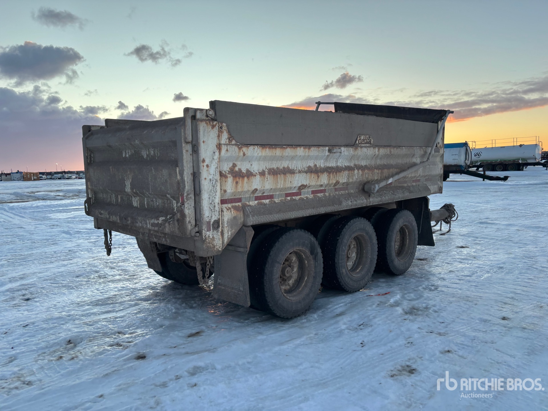 General Appearance with Imagen: esquina trasera derecha