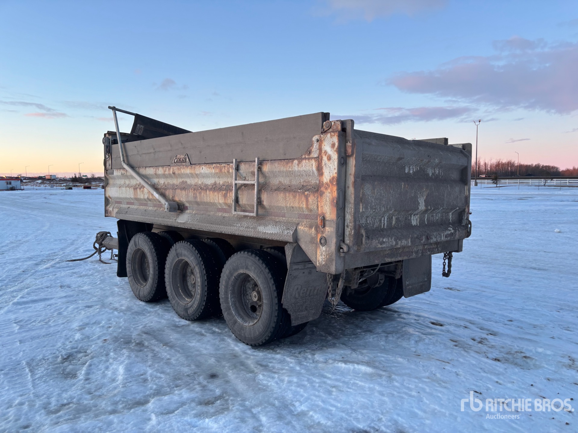 General Appearance with Imagen: esquina trasera izquierda