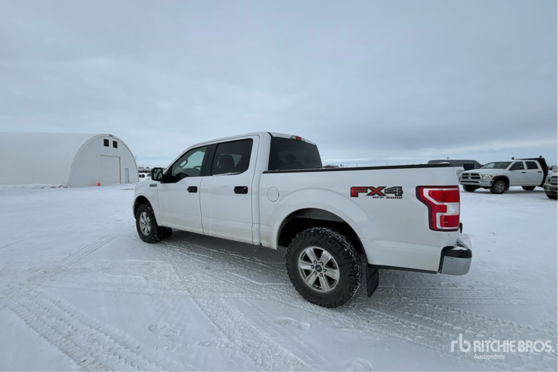 Aspect général with Image, coin arrière gauche