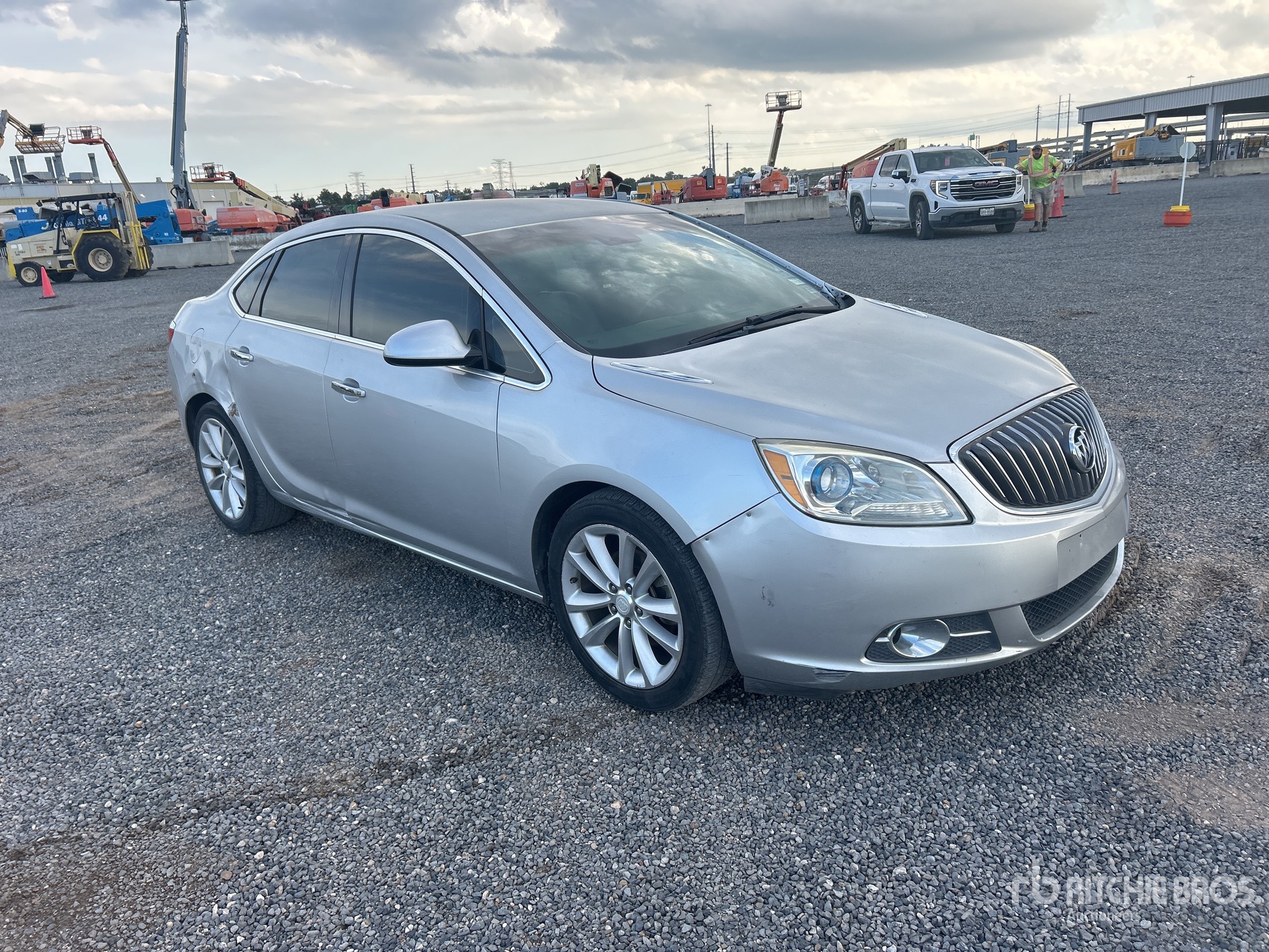 General Appearance with Picture, Right Front Corner