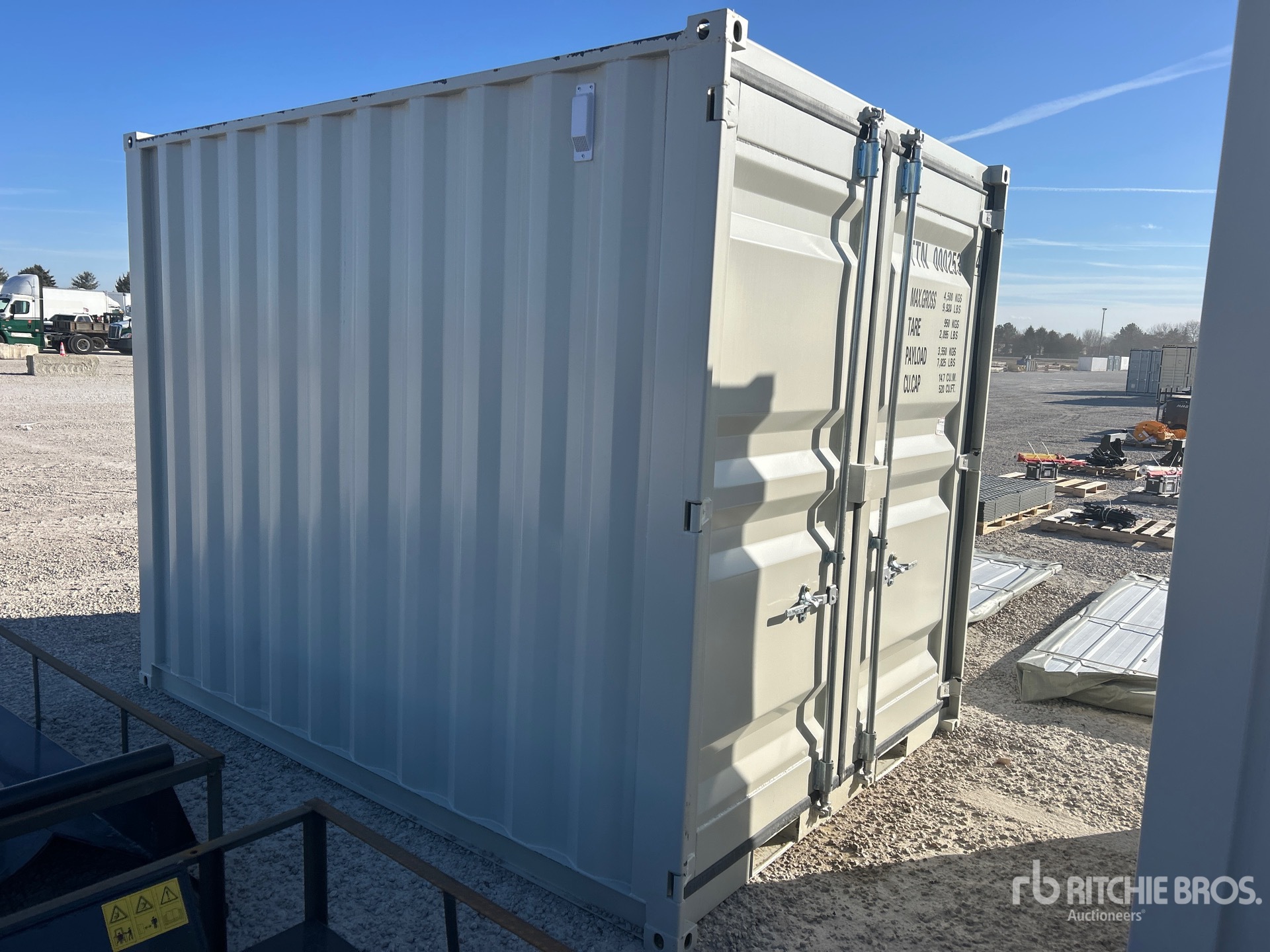 General Appearance with Picture, Right Front Corner