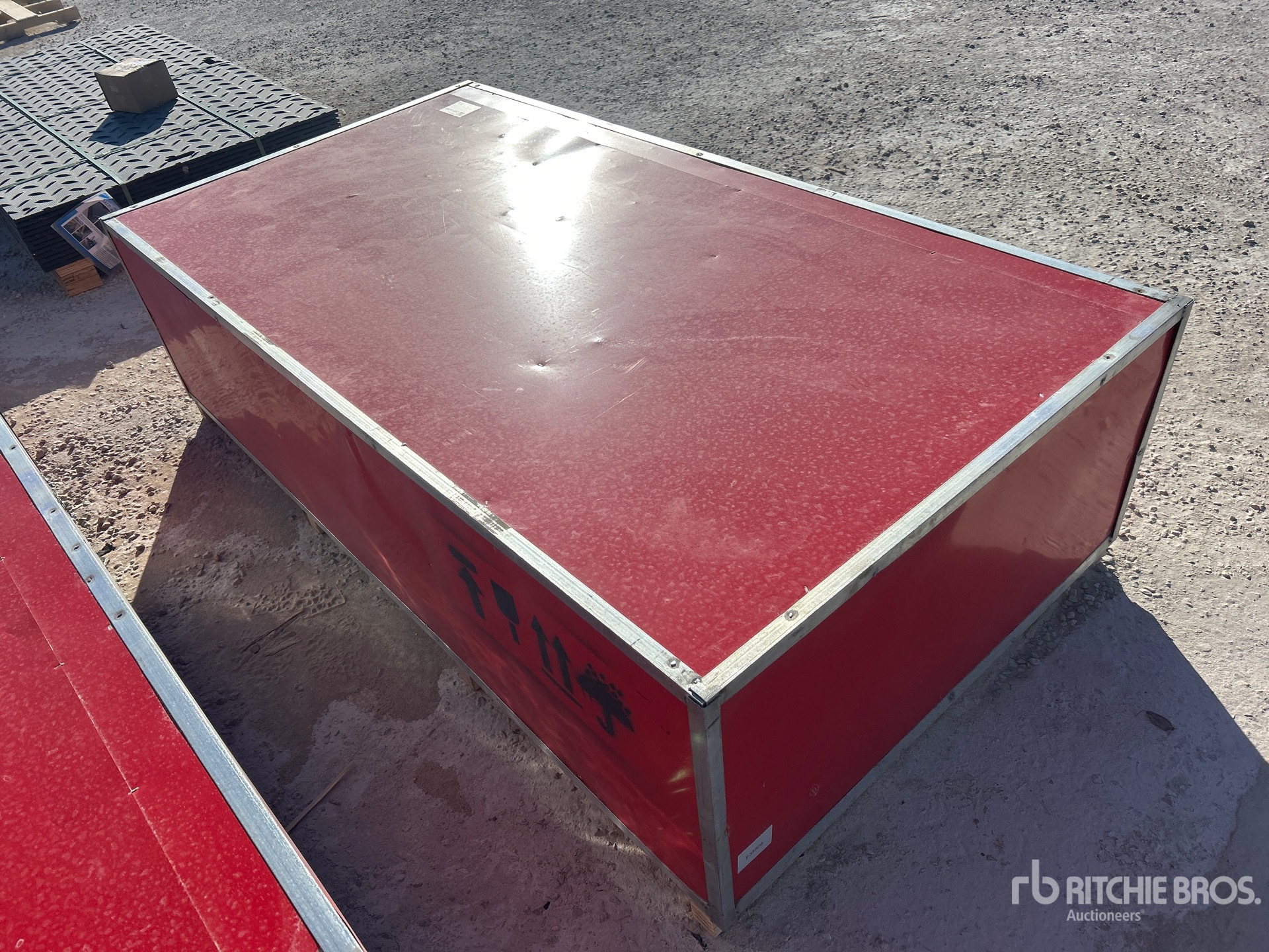 Aspect général with Image, coin arrière droit