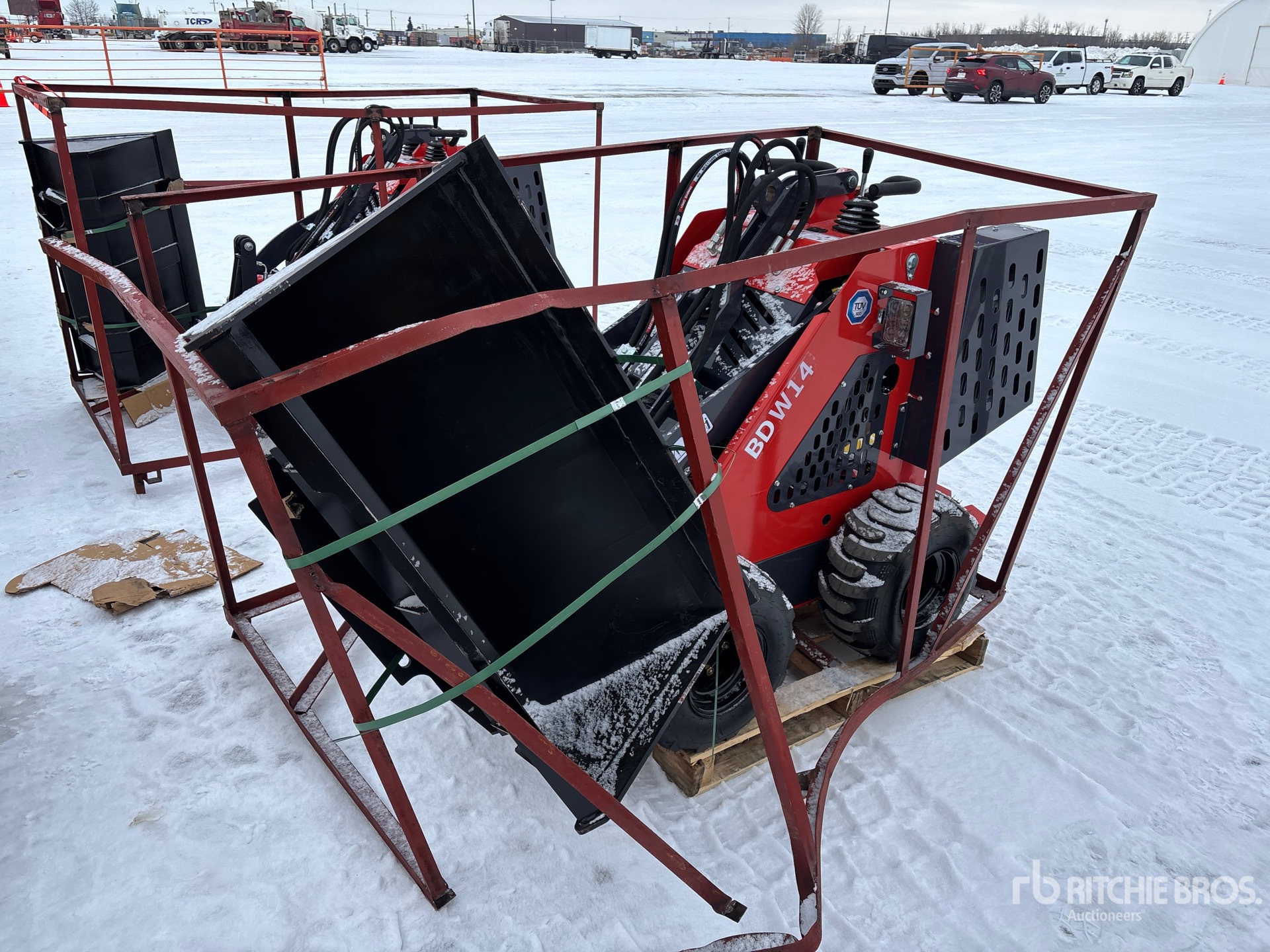 General Appearance with Picture, Left Front Corner