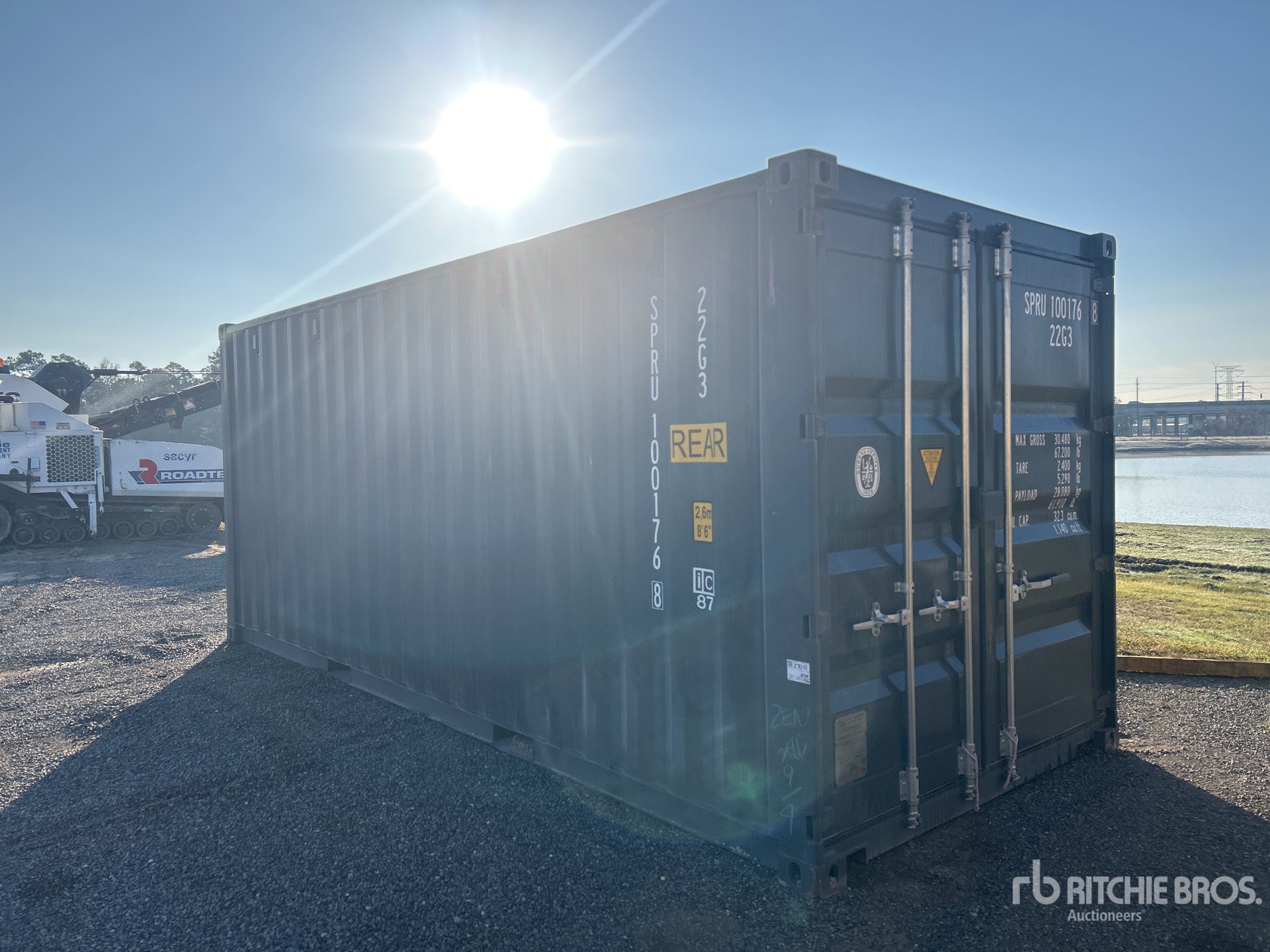 General Appearance with Picture, Right Front Corner