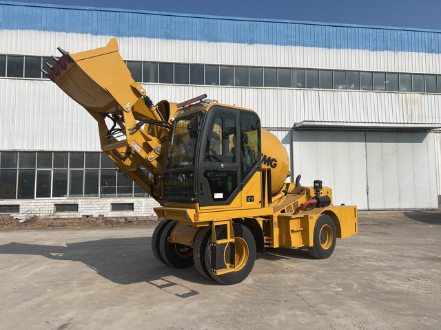 2025 XCMG SLM4000S 4x4 Self-Loading 4 m3 All Terrain Mixer (Unused)