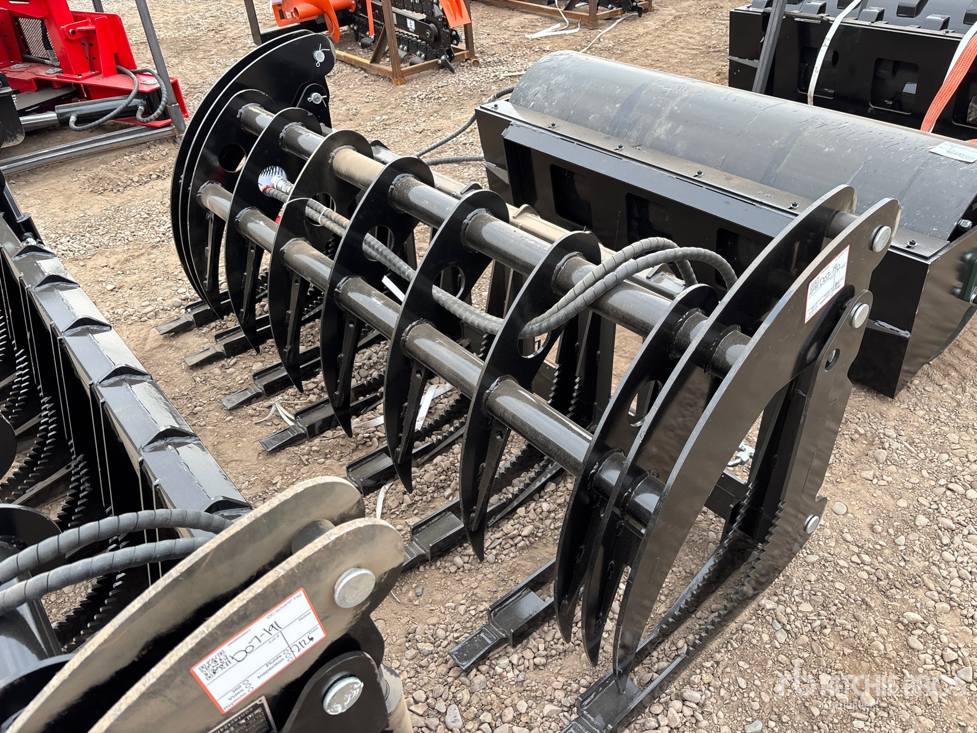 General Appearance with Bild, Ecke vorne links