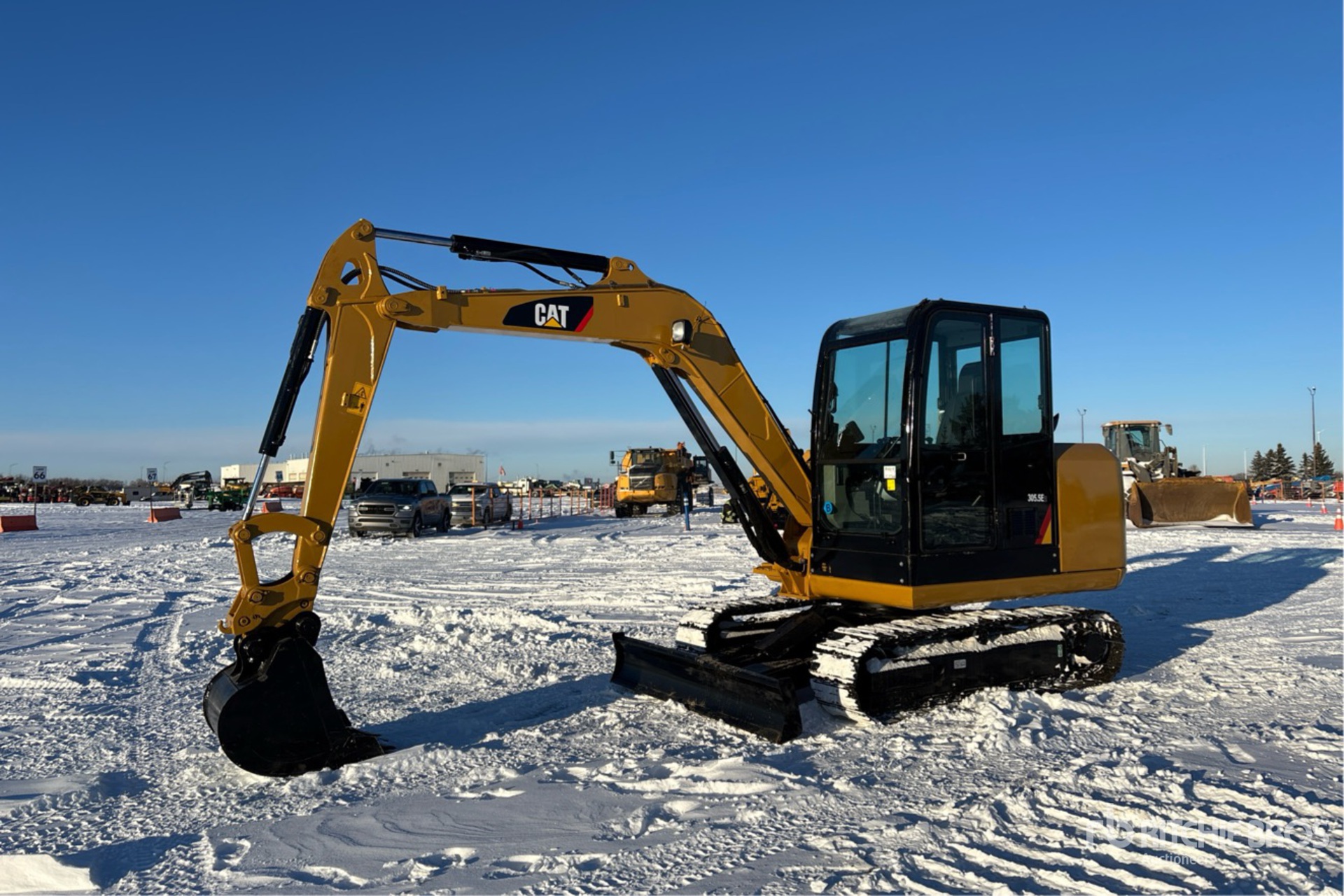 General Appearance with Picture, Left Front Corner