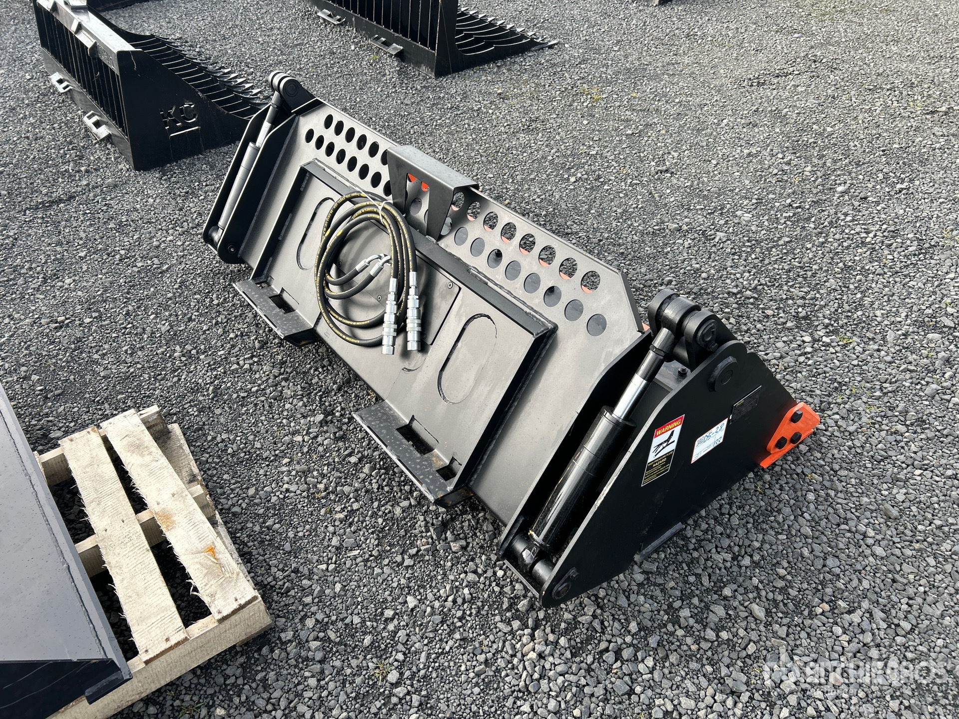 Aspect général with Image, coin arrière droit