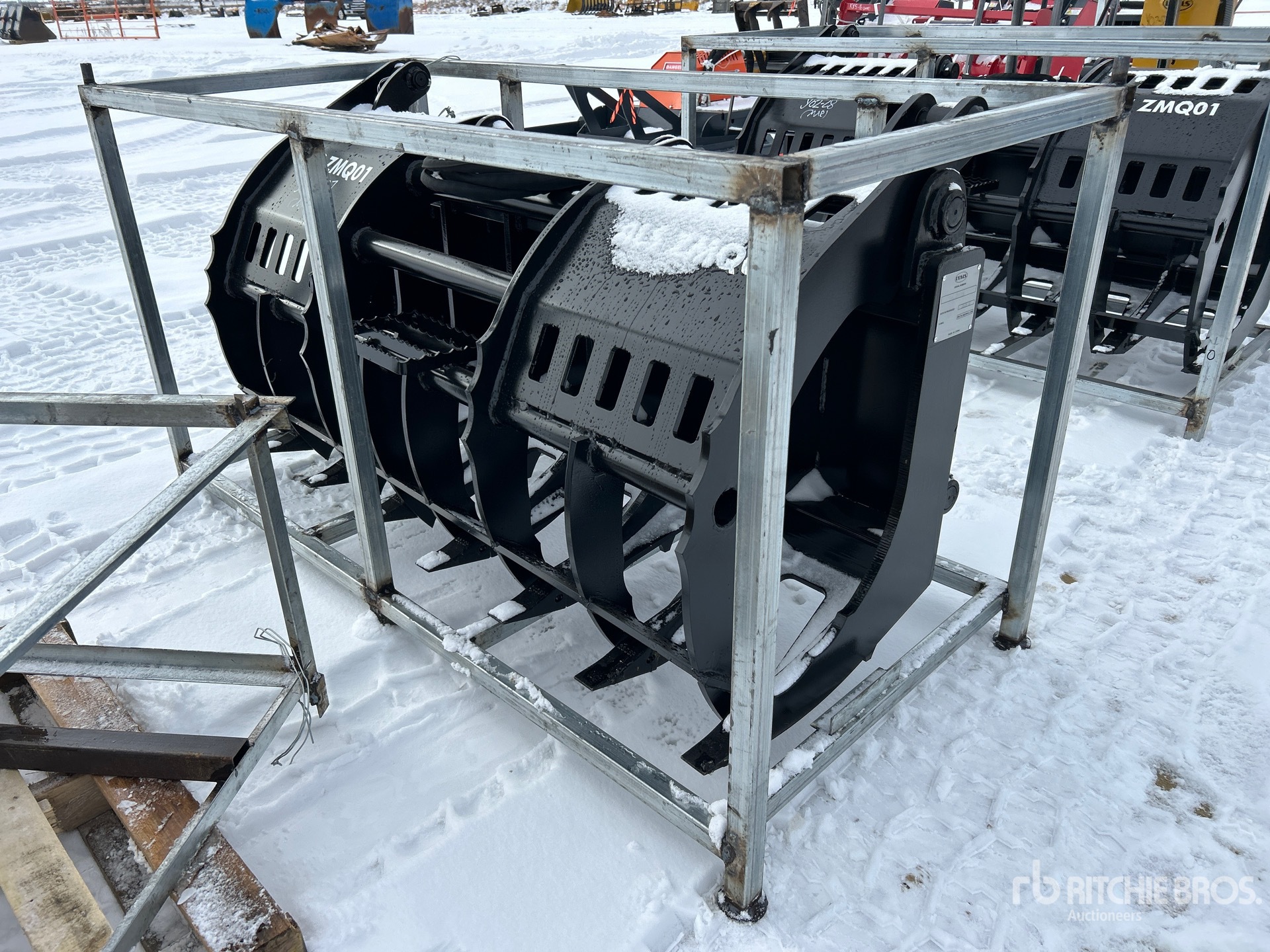 General Appearance with Bild, Ecke vorne links