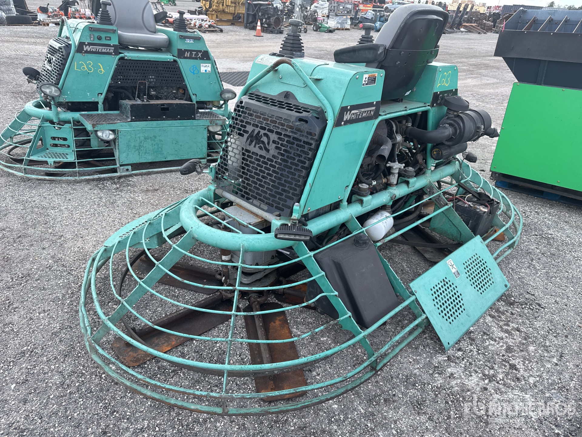 General Appearance with Bild, Ecke hinten rechts