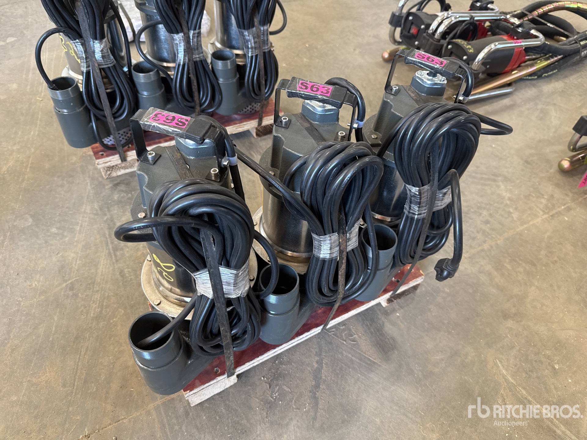 General Appearance with Imagen: esquina trasera derecha