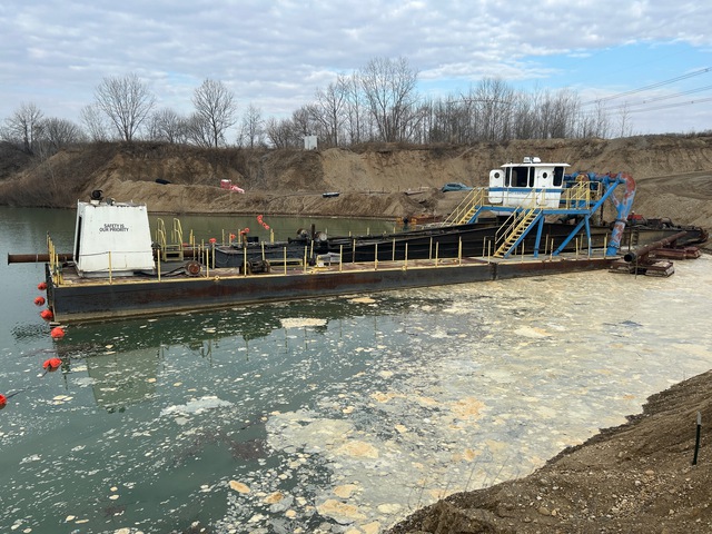 1998 DSC Marlin Dredge (Inoperable)