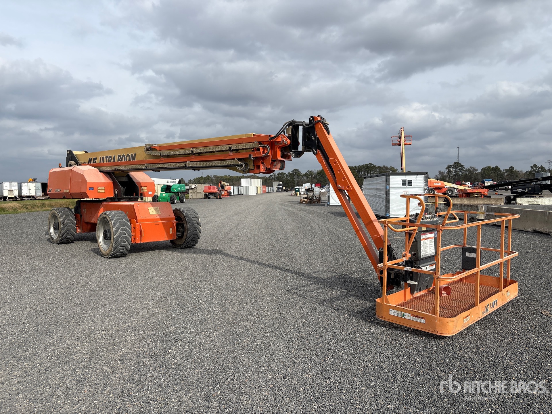 General Appearance with Foto, angolo anteriore destro