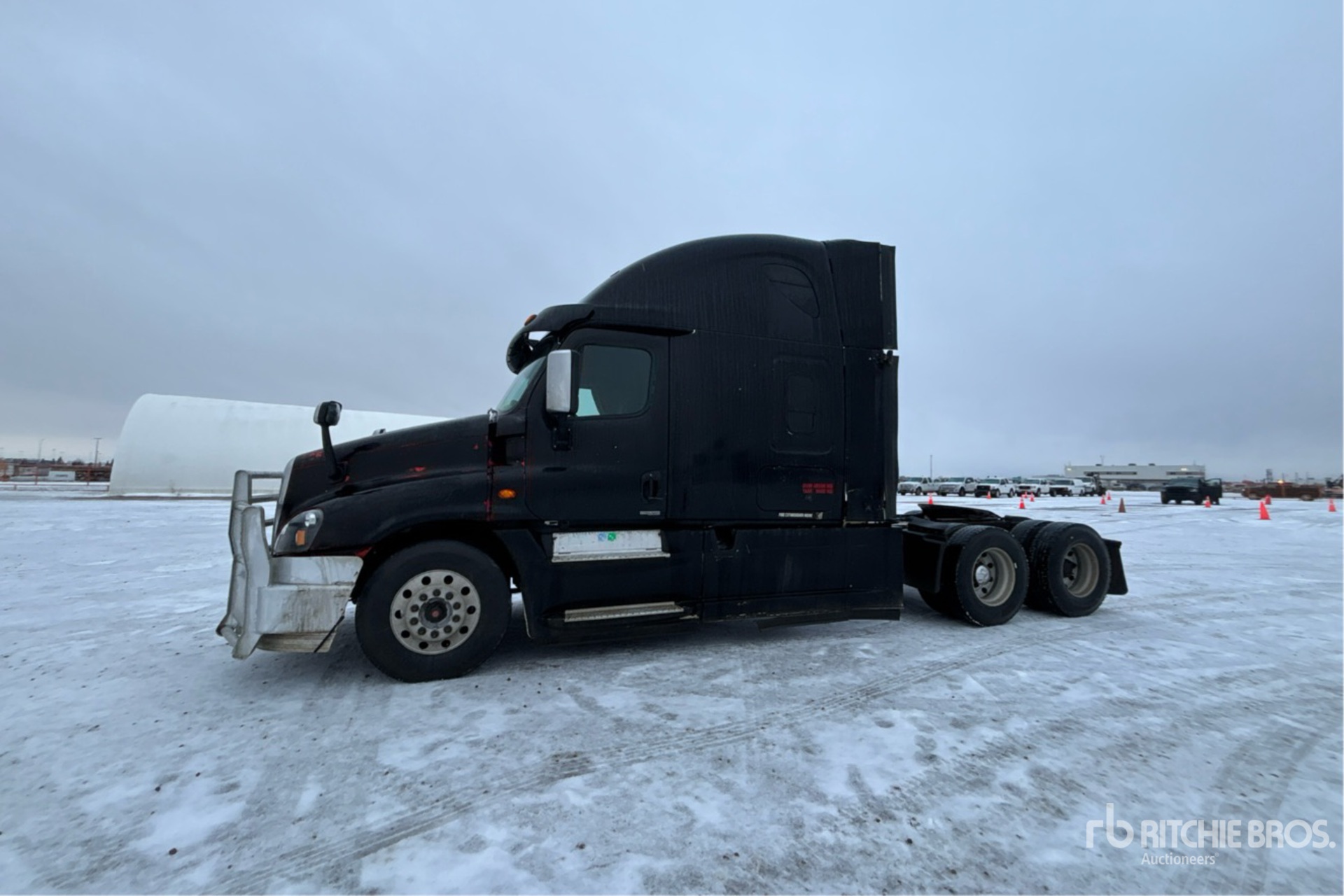 General Appearance with Picture, Left Front Corner