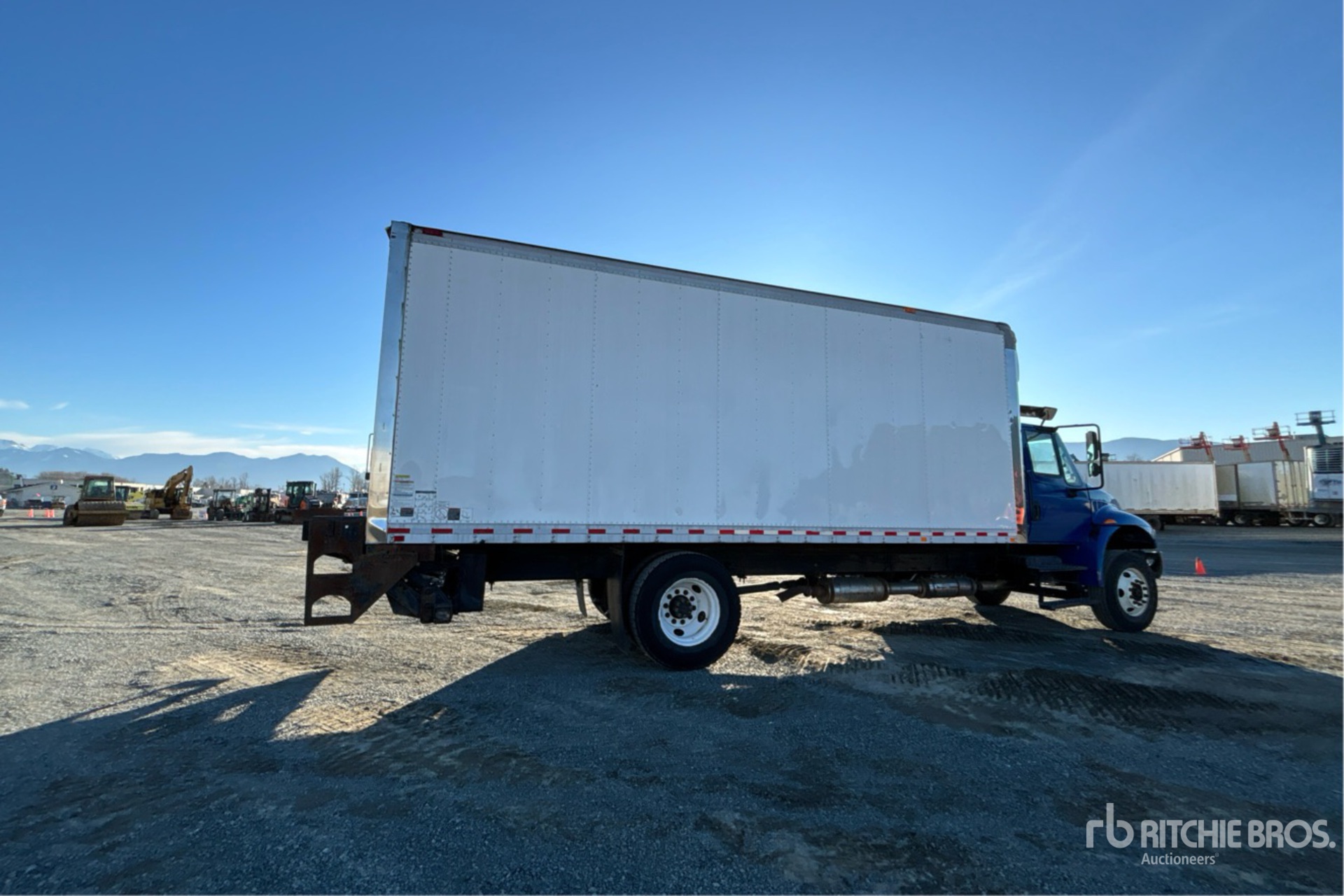 General Appearance with Imagen: esquina trasera derecha