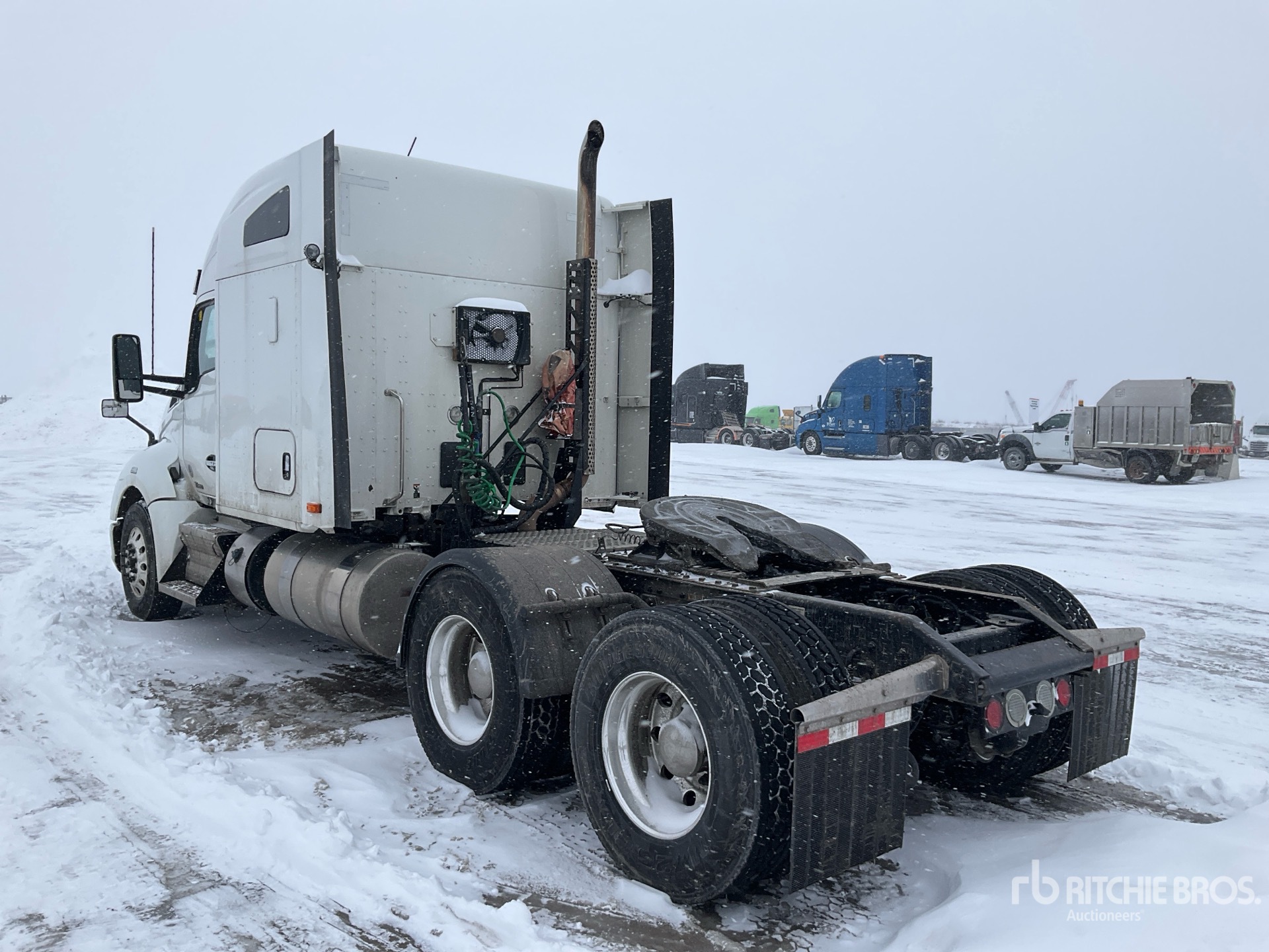 General Appearance with Picture, Left Rear Corner