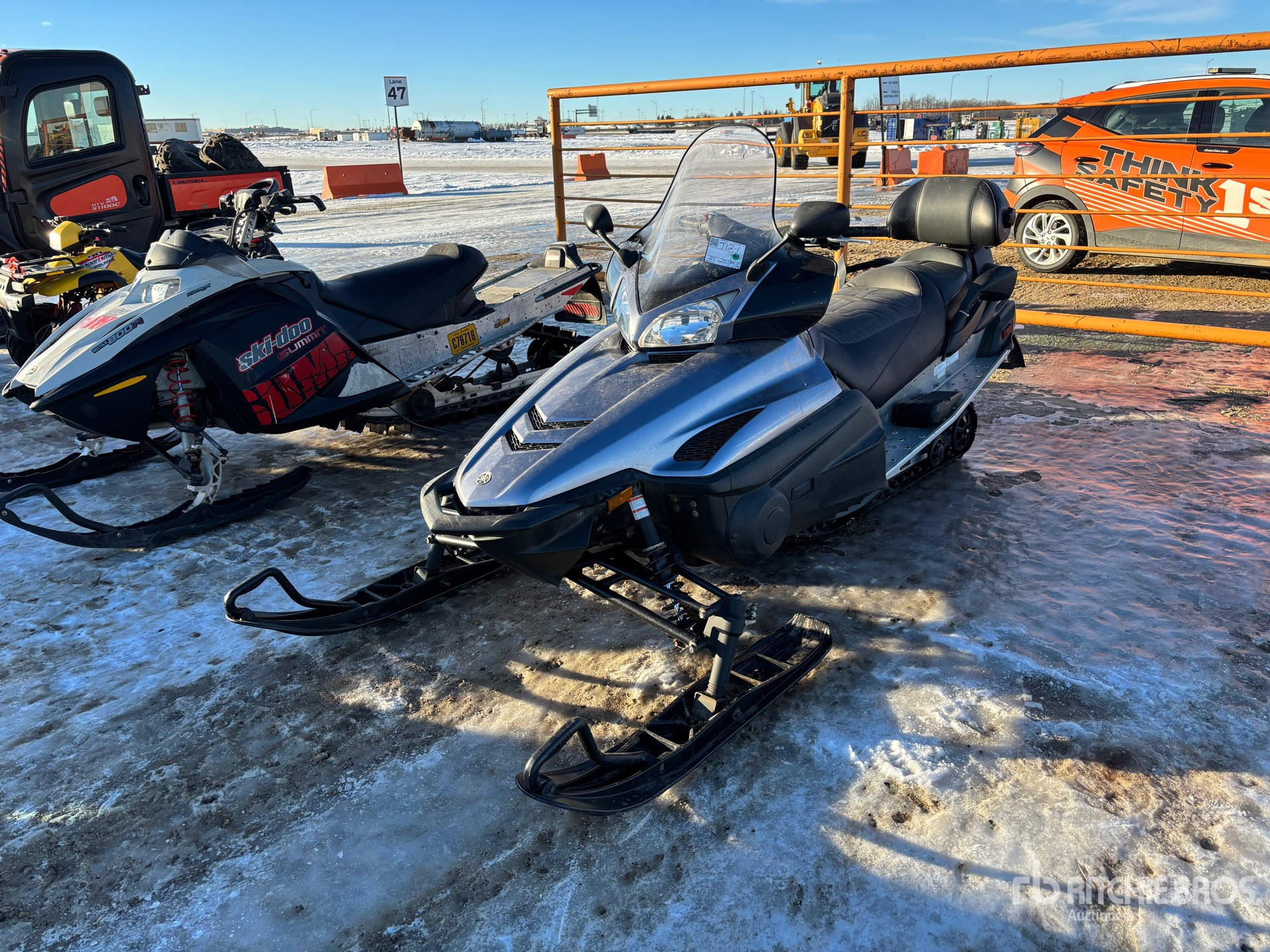 Aspect général with Image, coin avant gauche