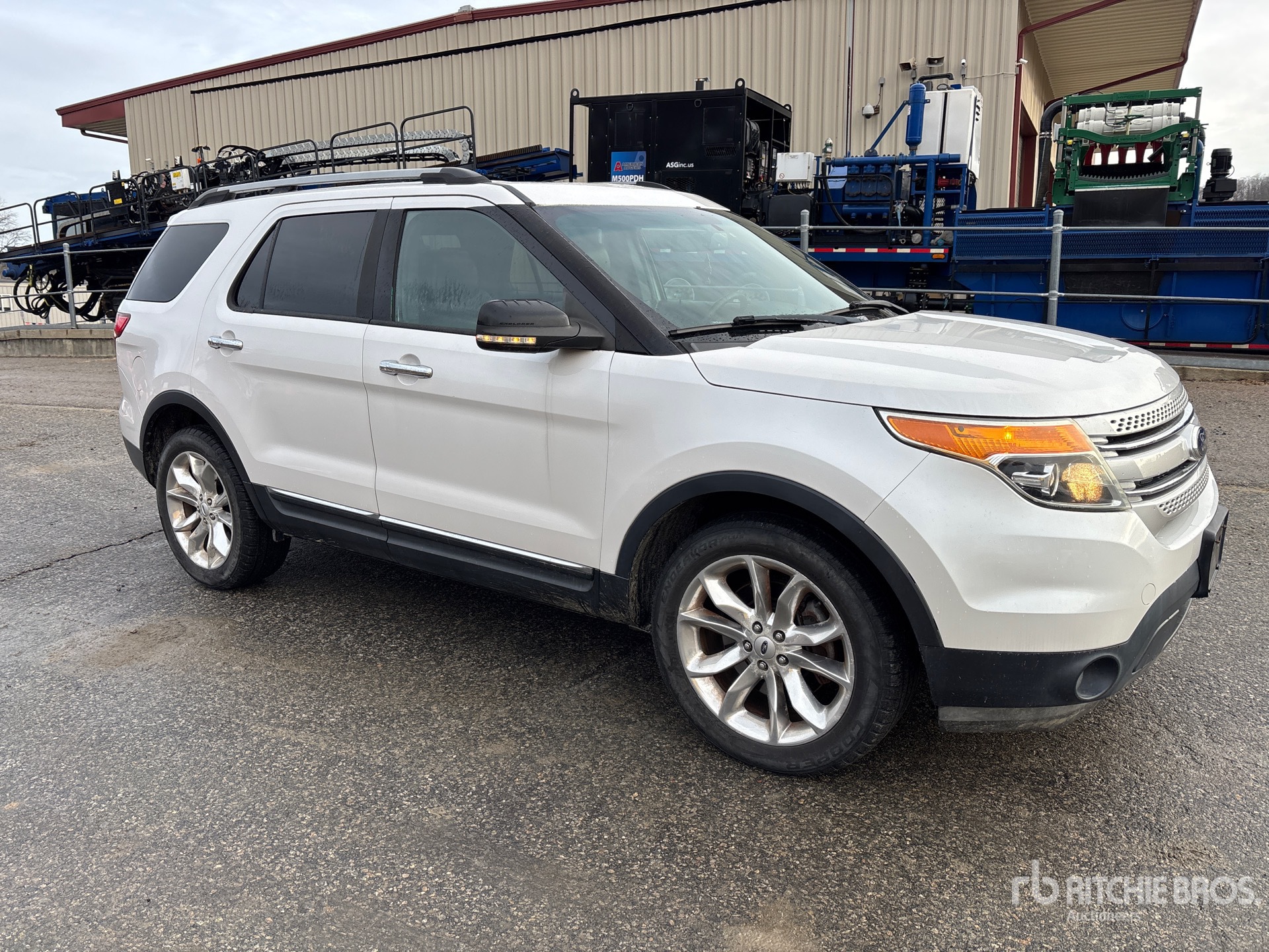 Aspect général with Image, coin avant droit