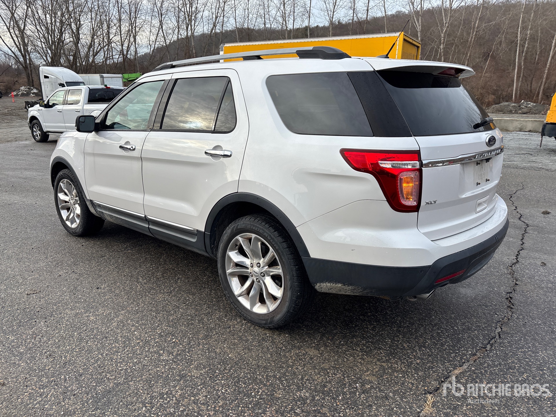 Aspect général with Image, coin arrière gauche