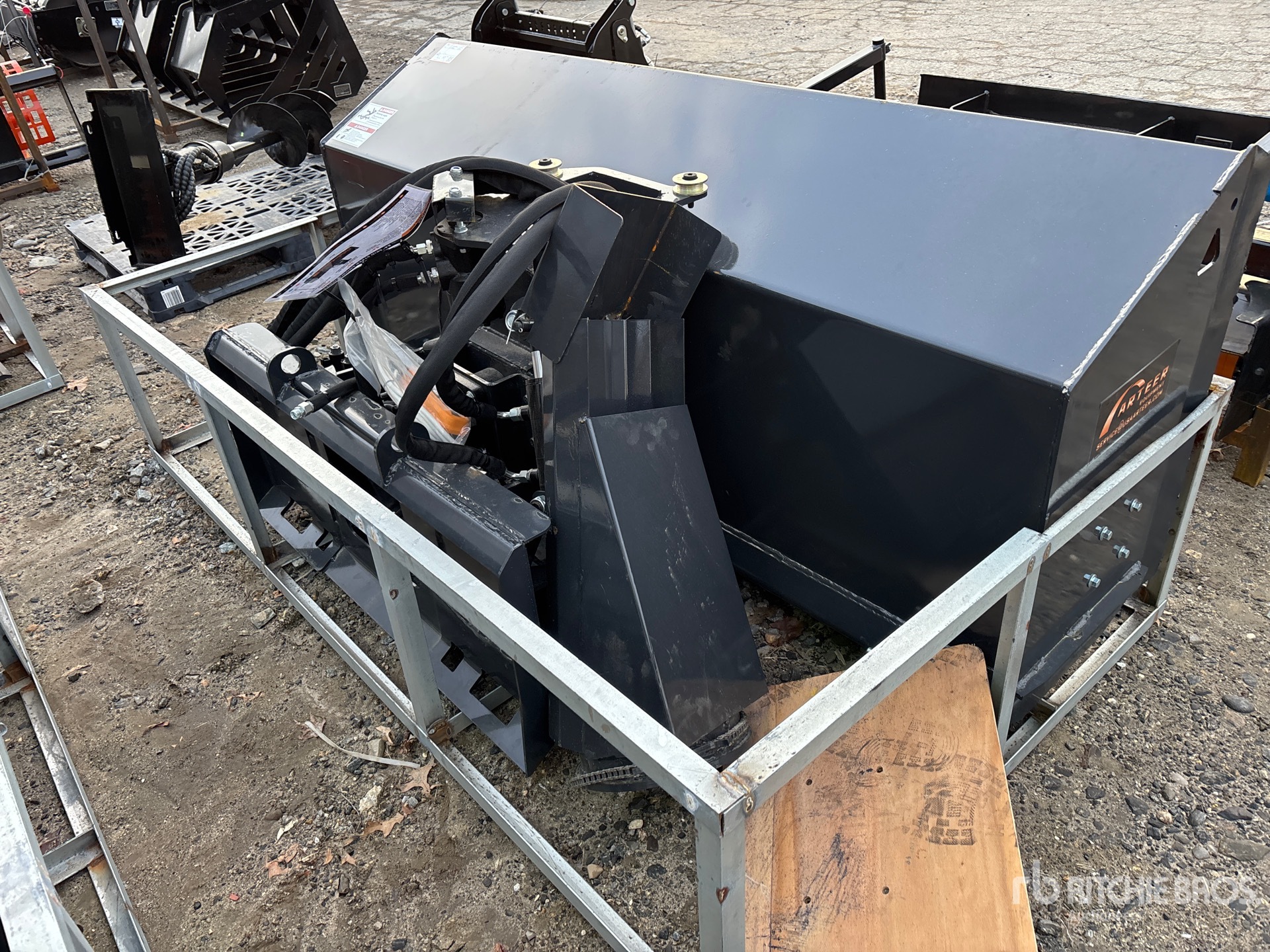 General Appearance with Foto, angolo anteriore sinistro