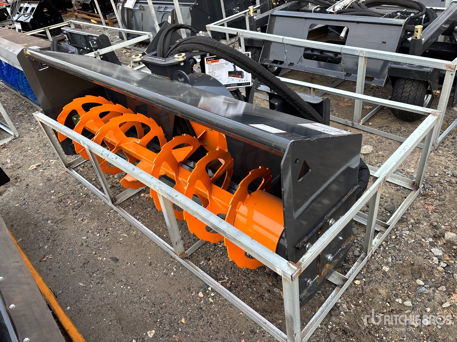 General Appearance with Foto, angolo anteriore sinistro