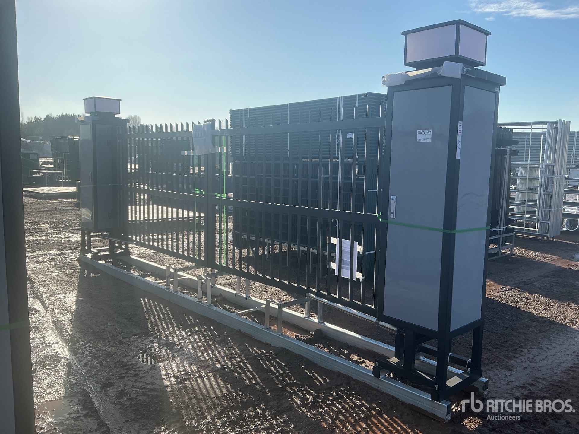 General Appearance with Bild, Ecke vorne links