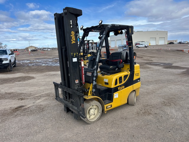 Yale GLC070VXNKSE098 4950 lb Cushion Tire Forklift