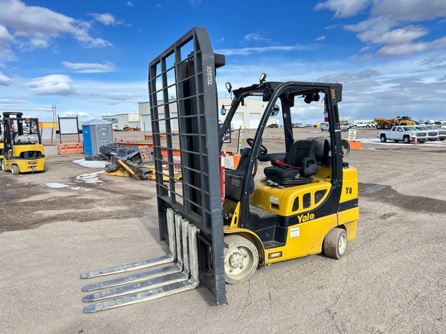 Yale GLC070VXNKSE098 4950 lb Cushion Tire Forklift