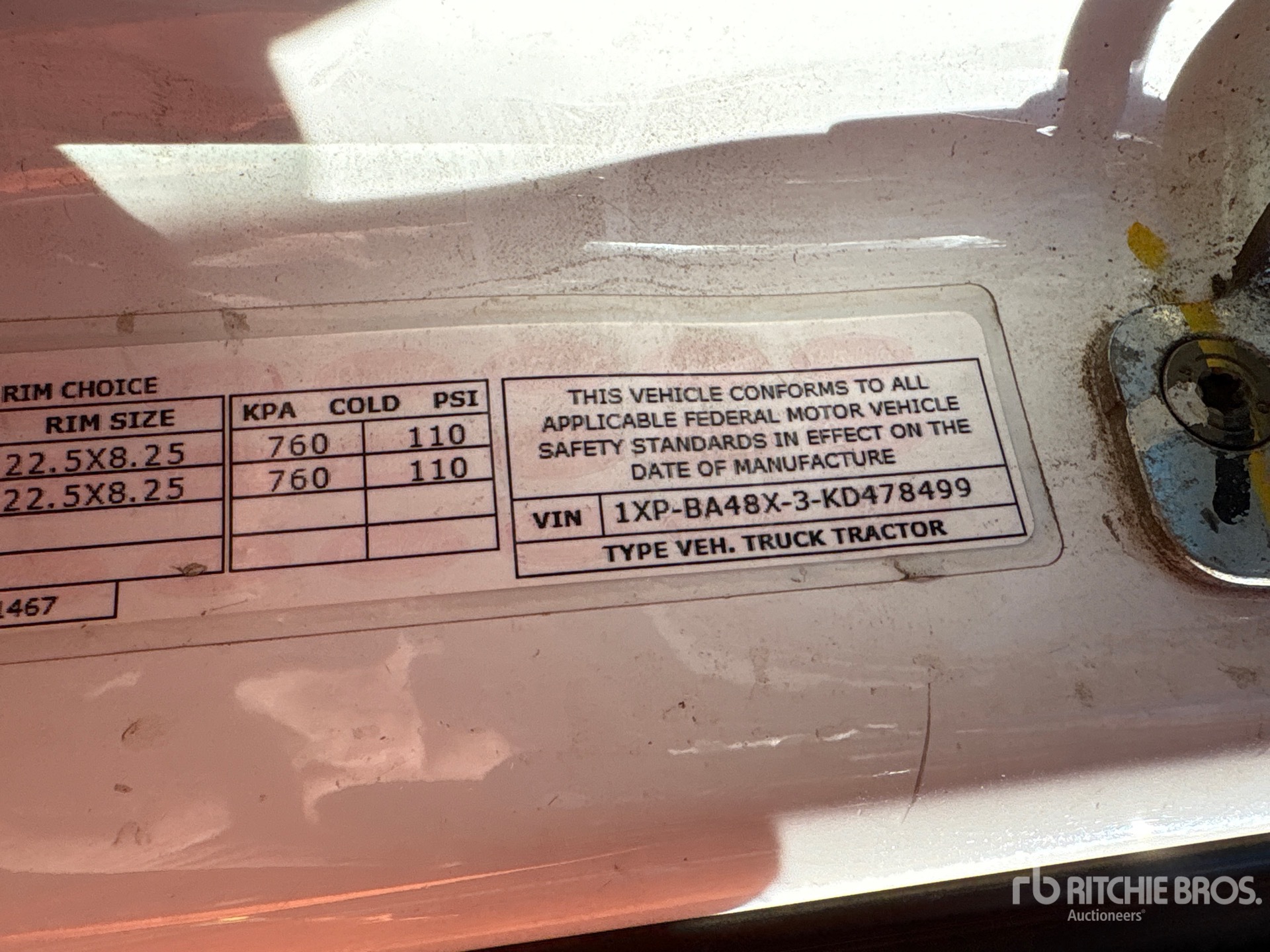 General Appearance with Seriennummer / FIN