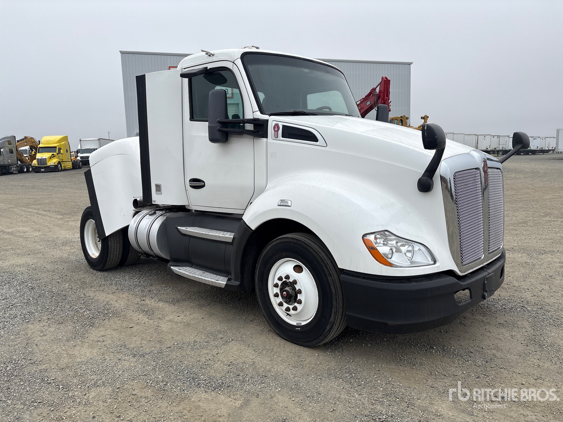 General Appearance with Foto, angolo anteriore destro