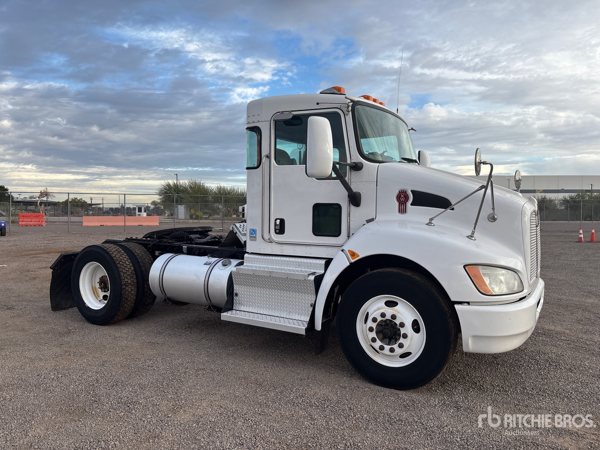 General Appearance with Imagen: esquina delantera derecha