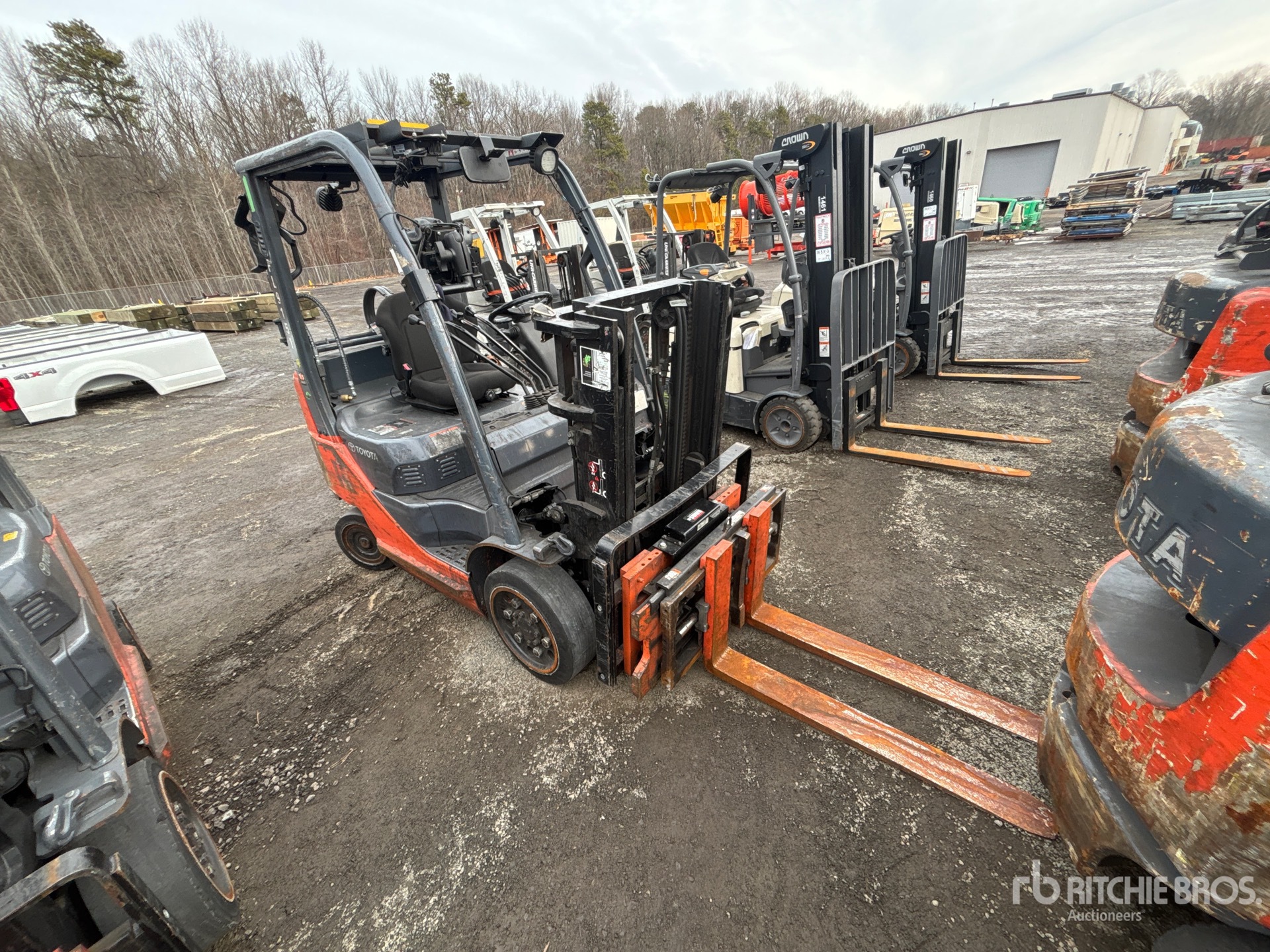 General Appearance with Picture, Right Front Corner