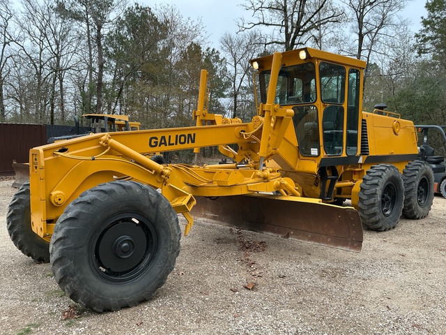 2000 (unverified) Galion 830C Motor Grader