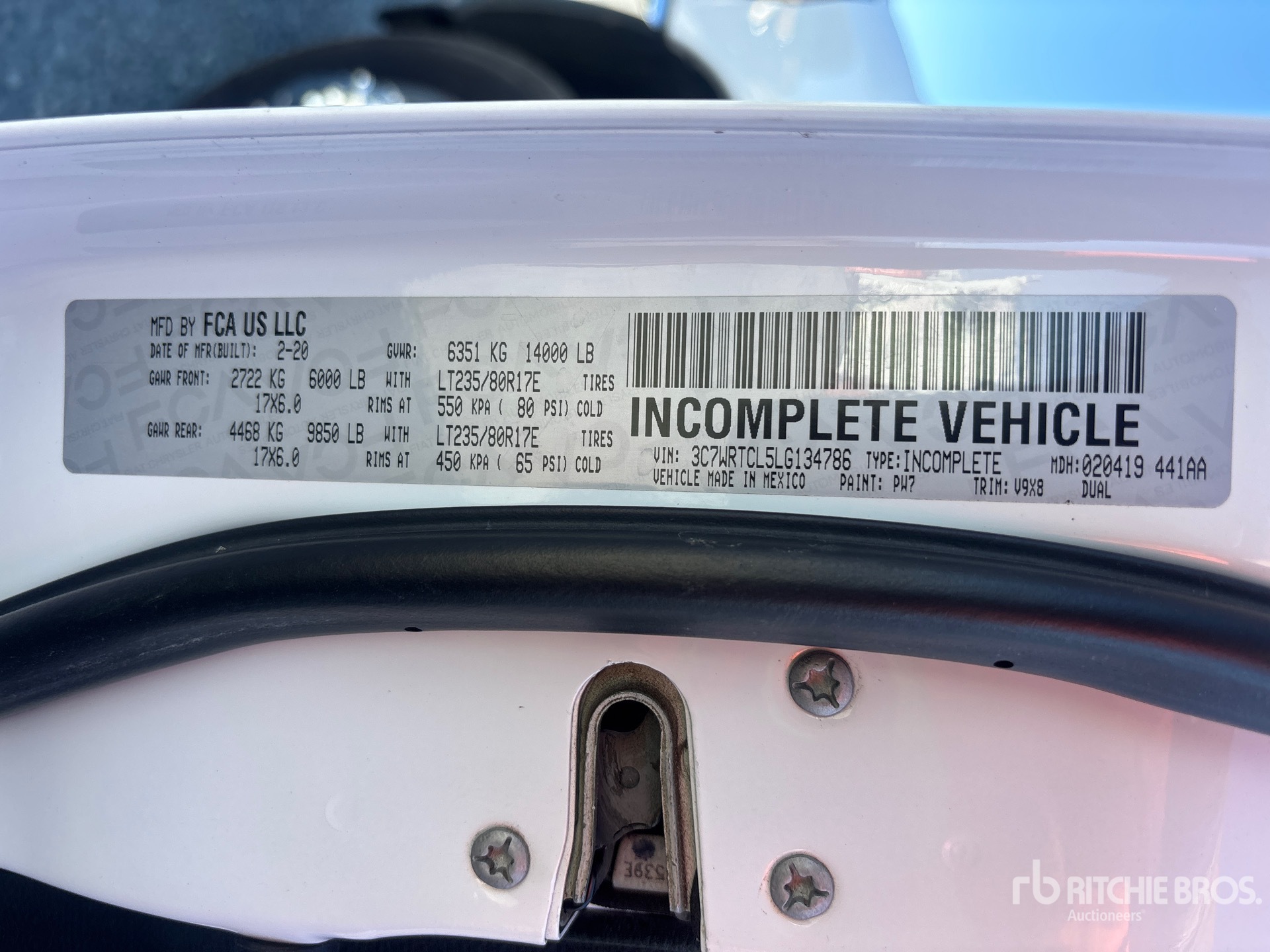 General Appearance with Serial Number / VIN