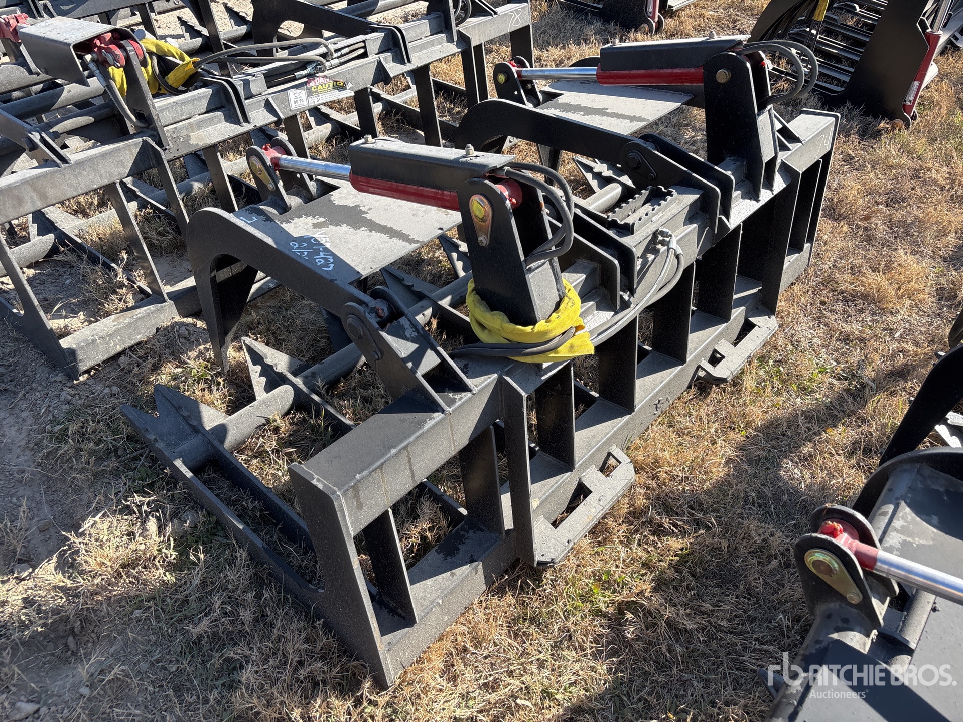 General Appearance with Bild, Ecke hinten links