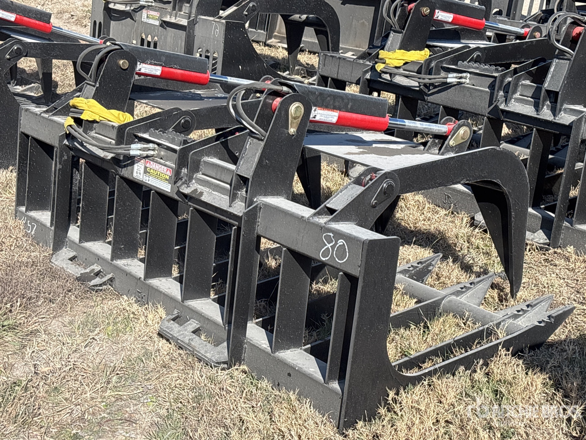 General Appearance with Bild, Ecke hinten rechts