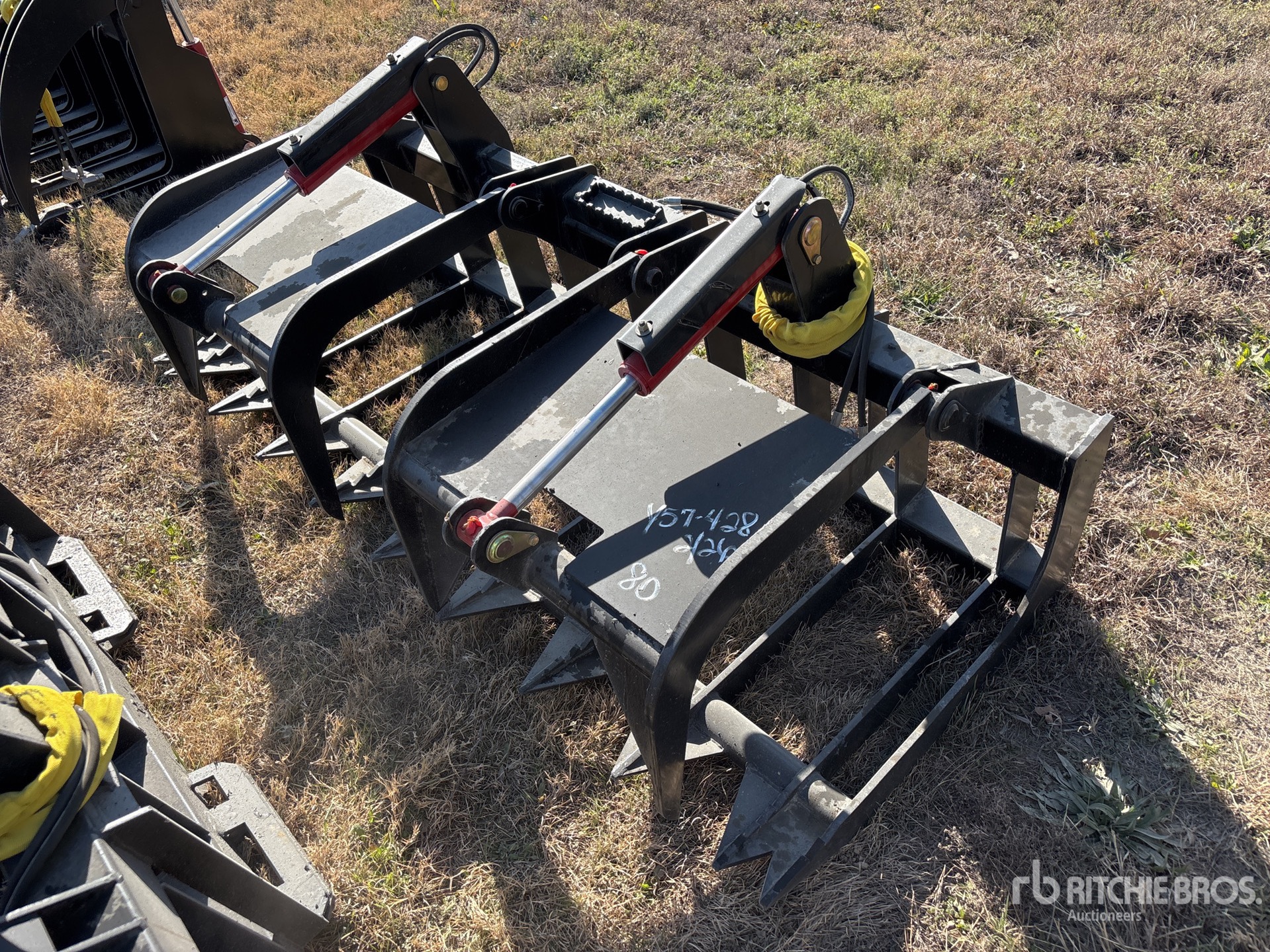 General Appearance with Bild, Ecke vorne links