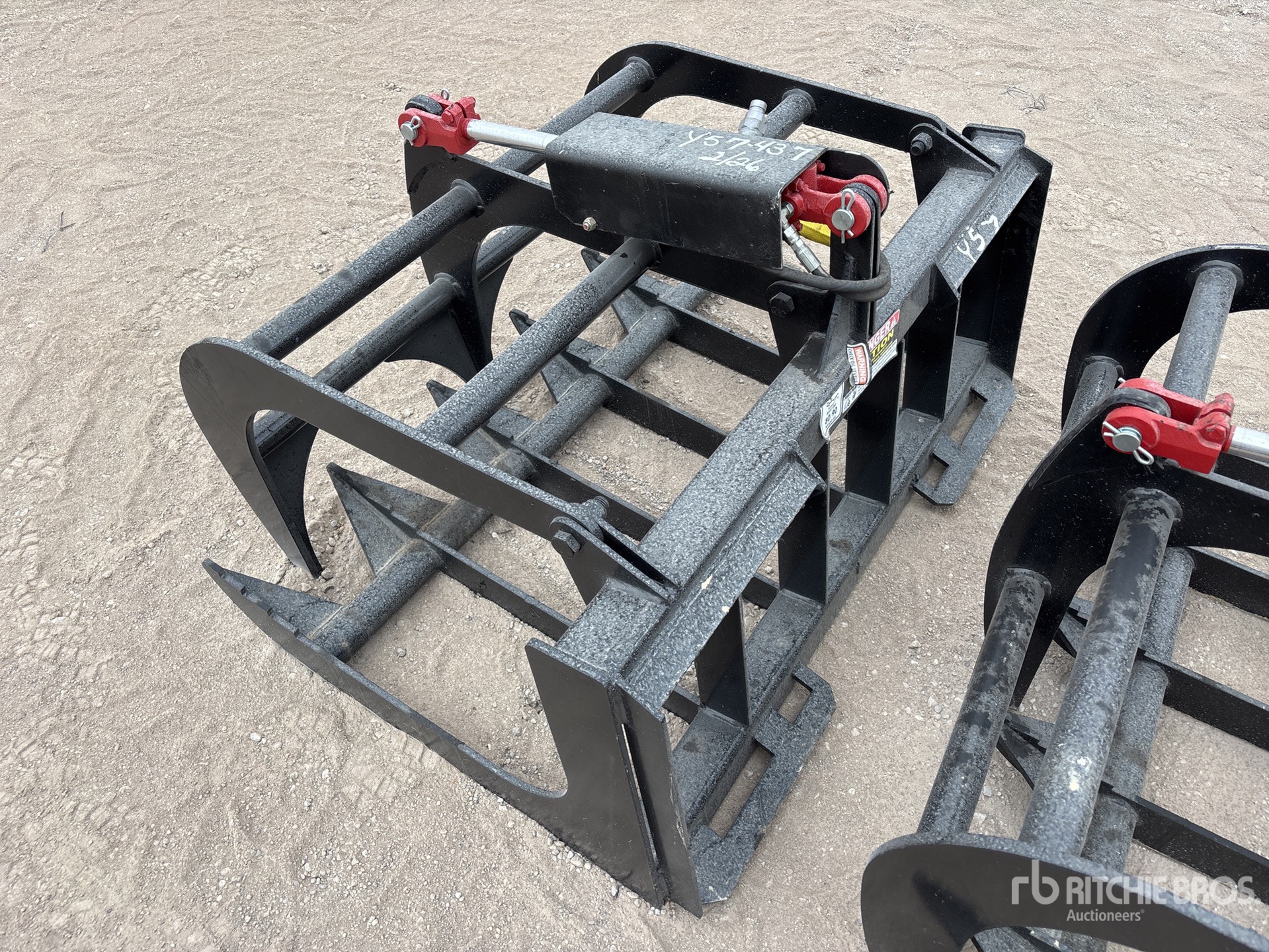 General Appearance with Bild, Ecke hinten links