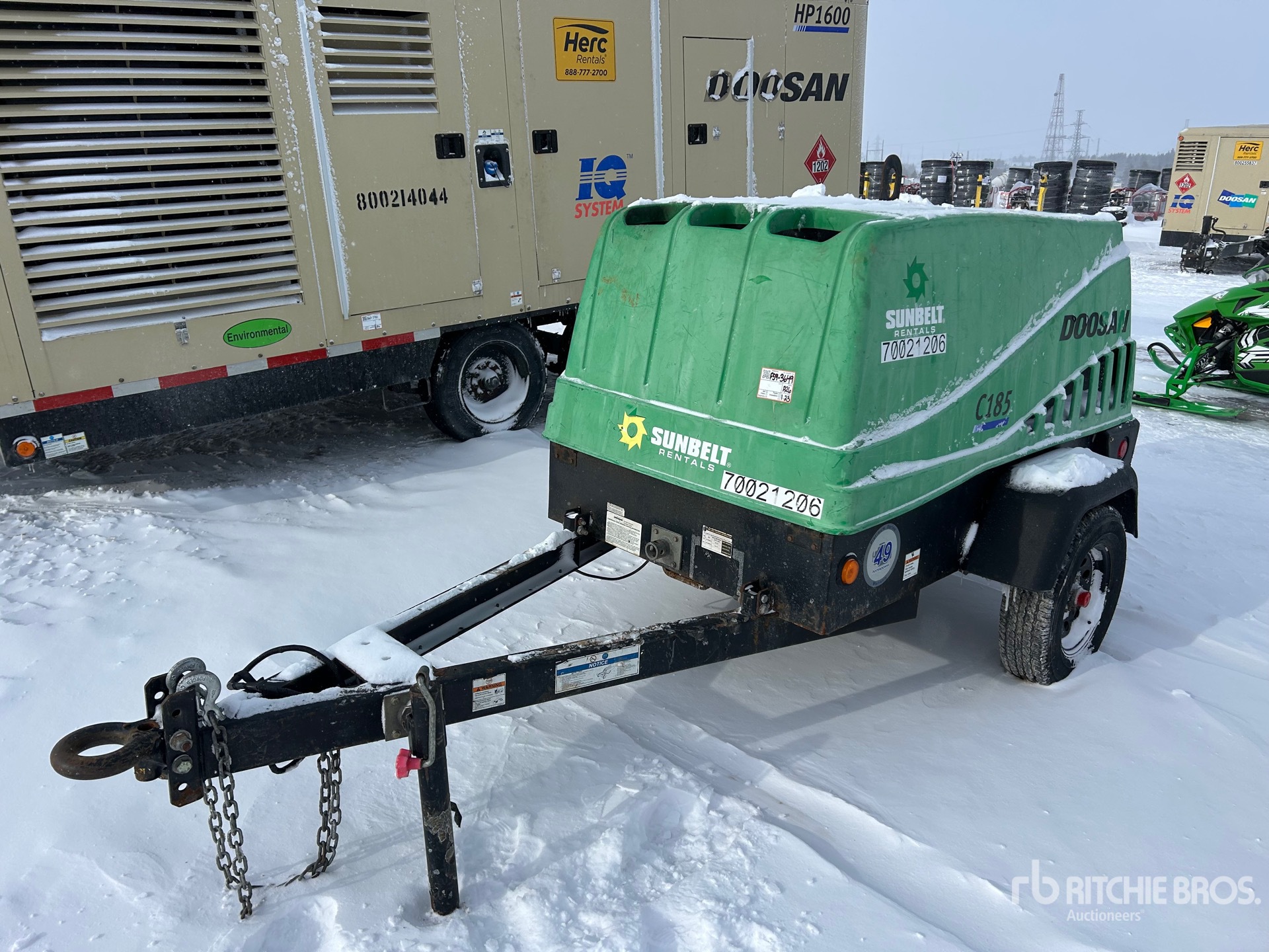 General Appearance with Foto, angolo anteriore sinistro