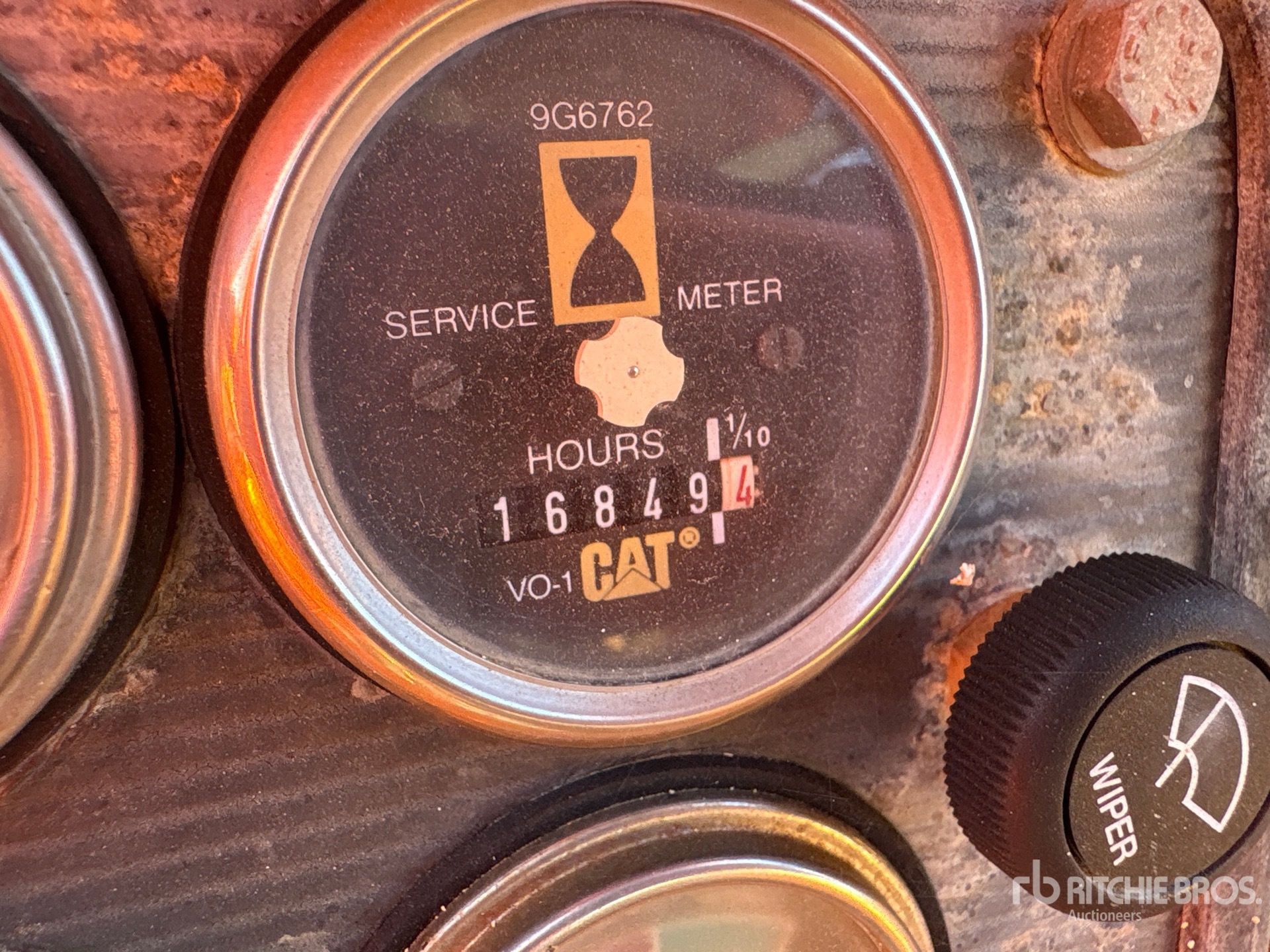 General Appearance with Hour Meter / Odometer