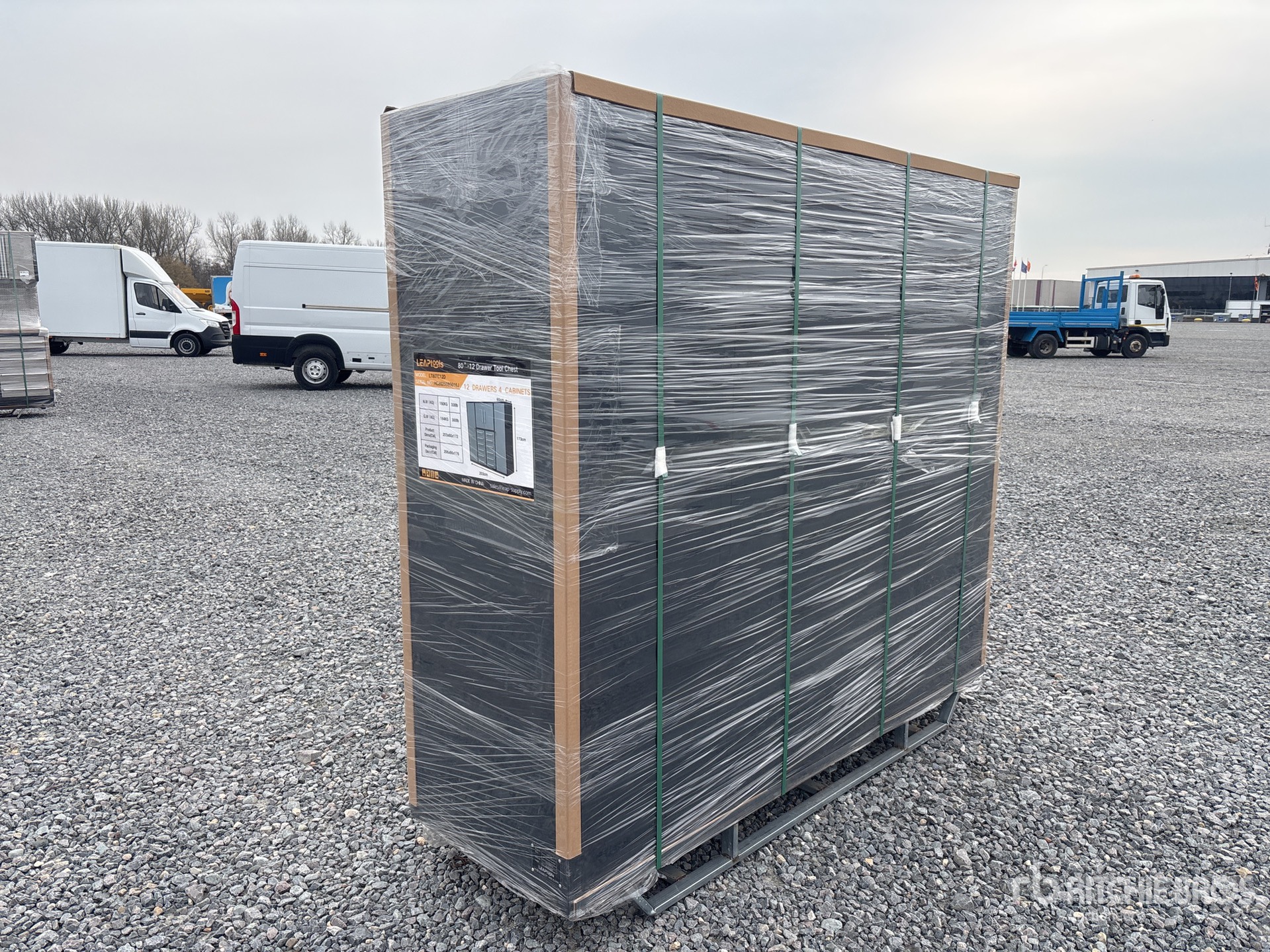 General Appearance with Picture, Right Rear Corner