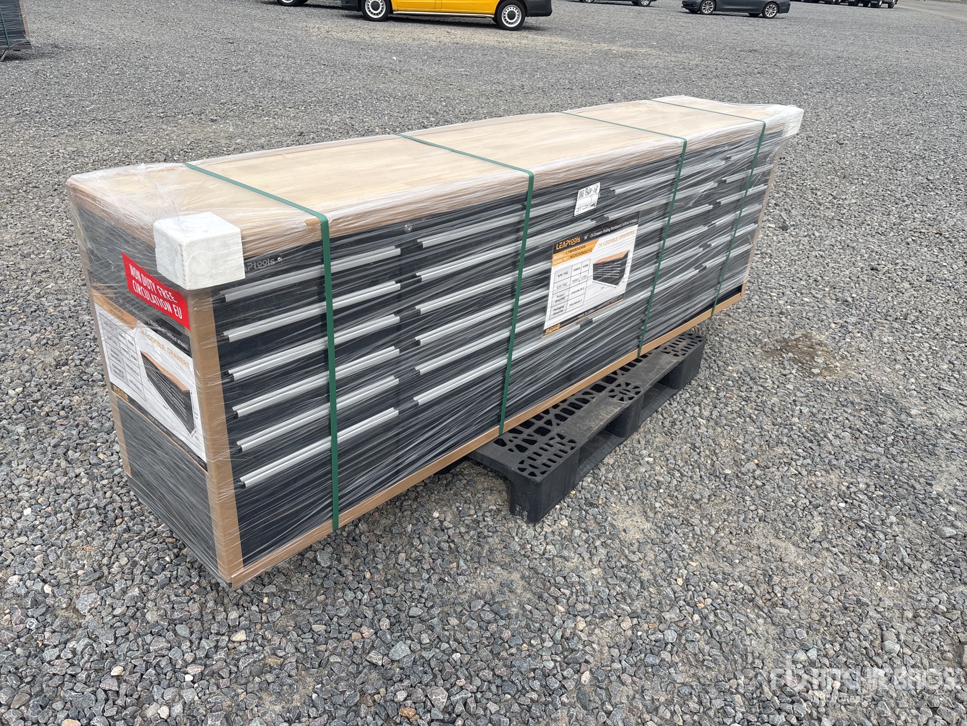 General Appearance with Picture, Left Front Corner