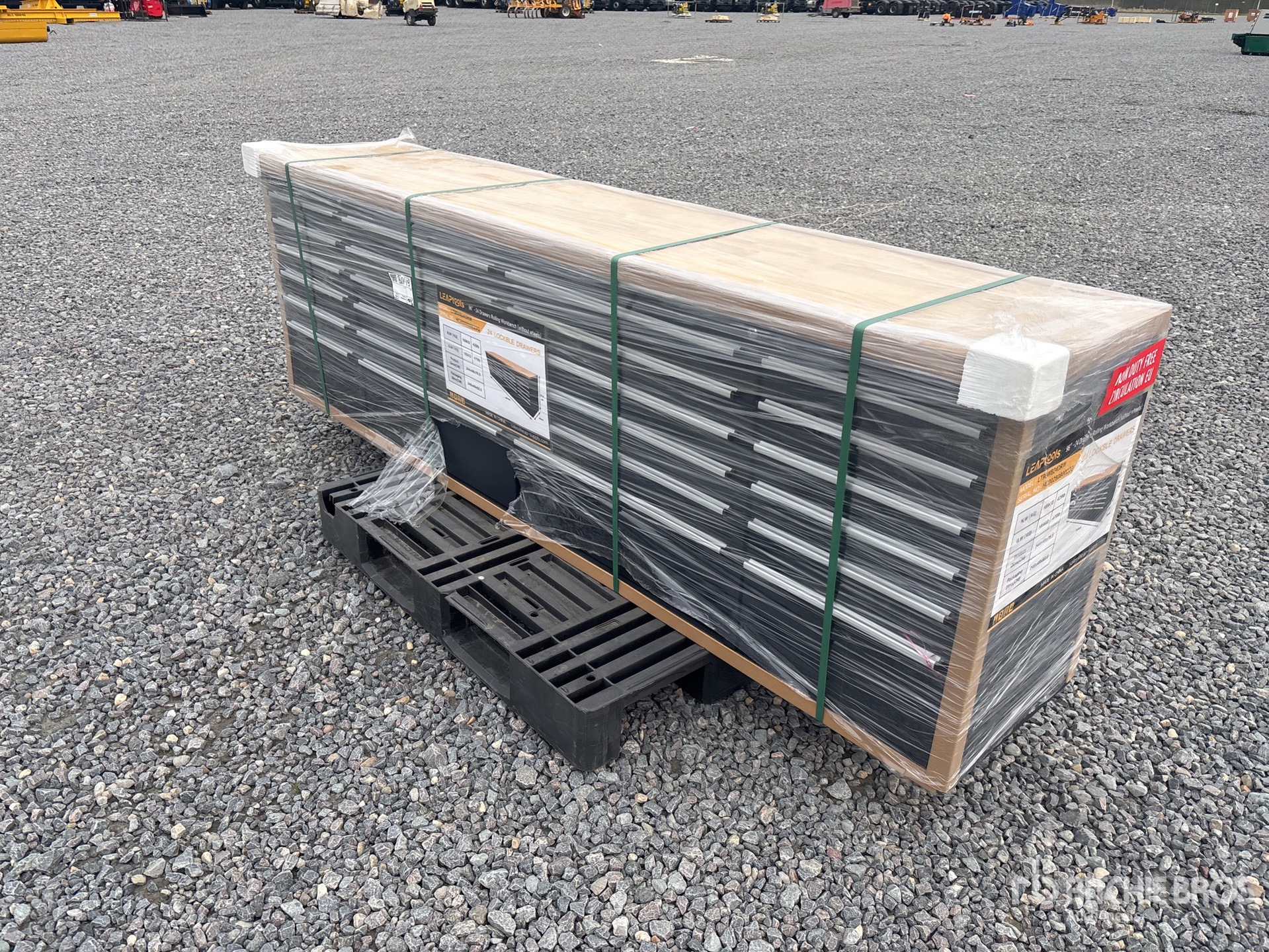 General Appearance with Picture, Left Rear Corner