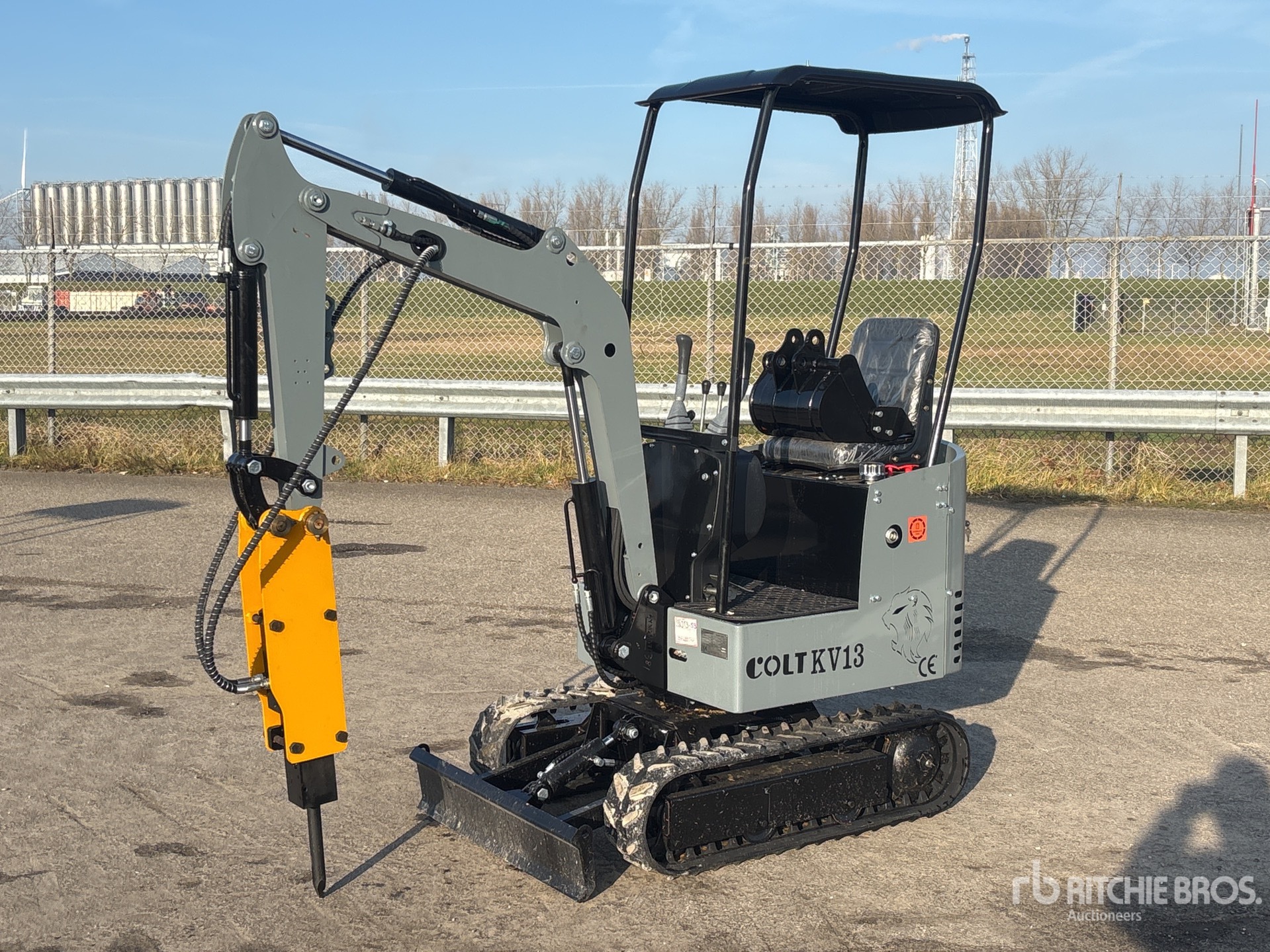 General Appearance with Featured Photo