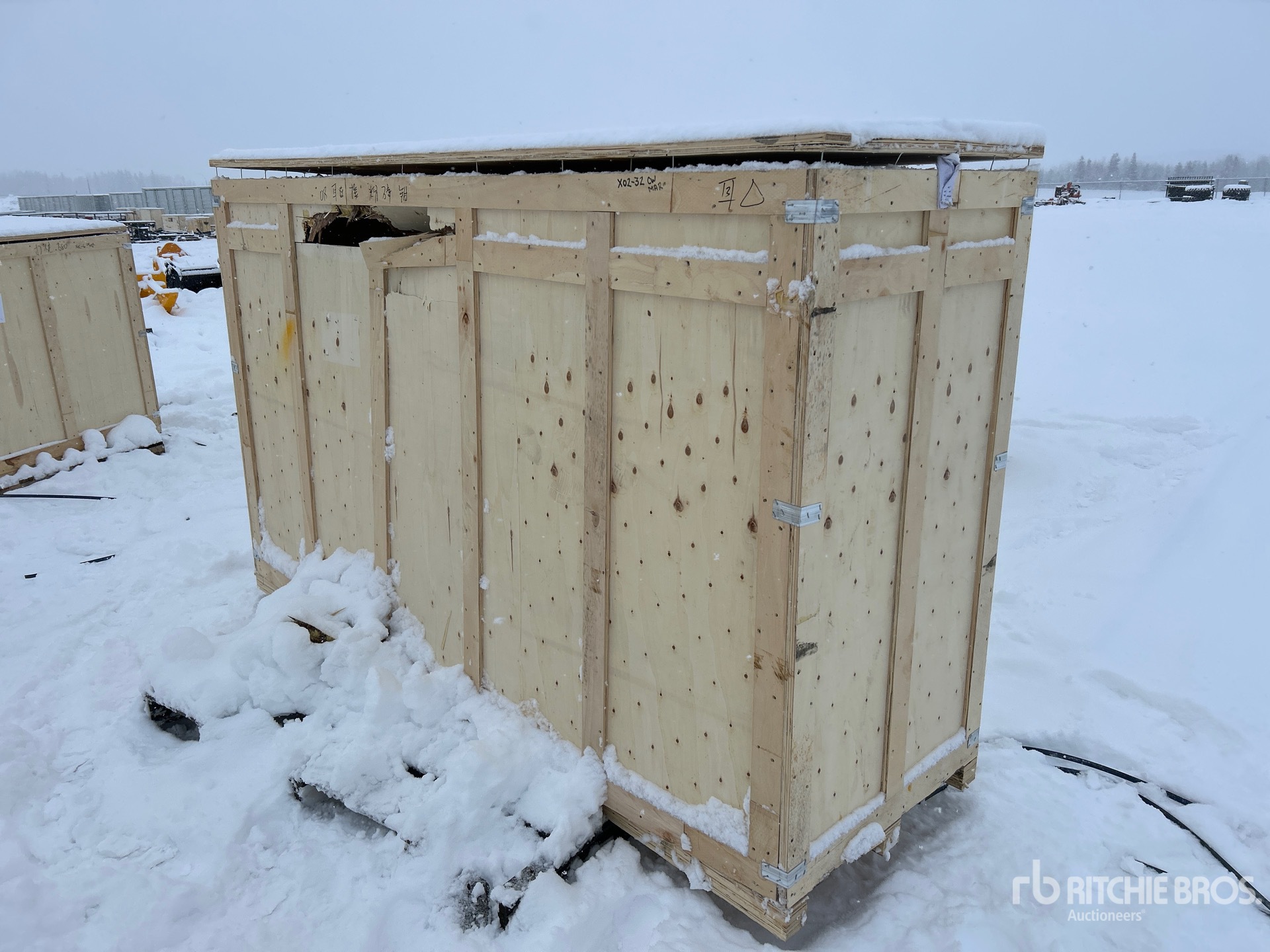 General Appearance with Picture, Left Front Corner