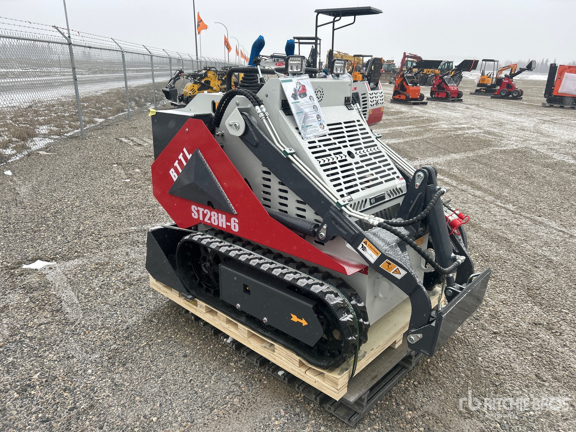 General Appearance with Picture, Right Front Corner