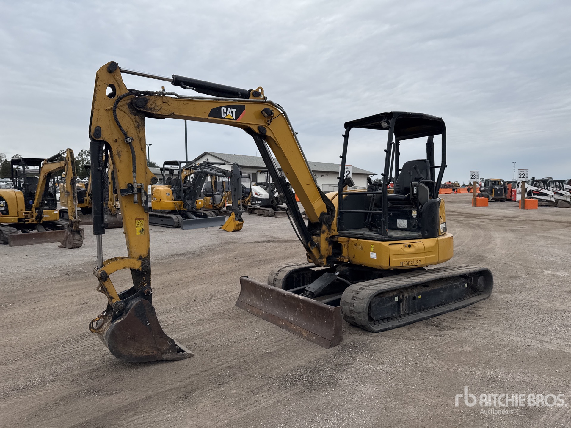 General Appearance with Featured Photo