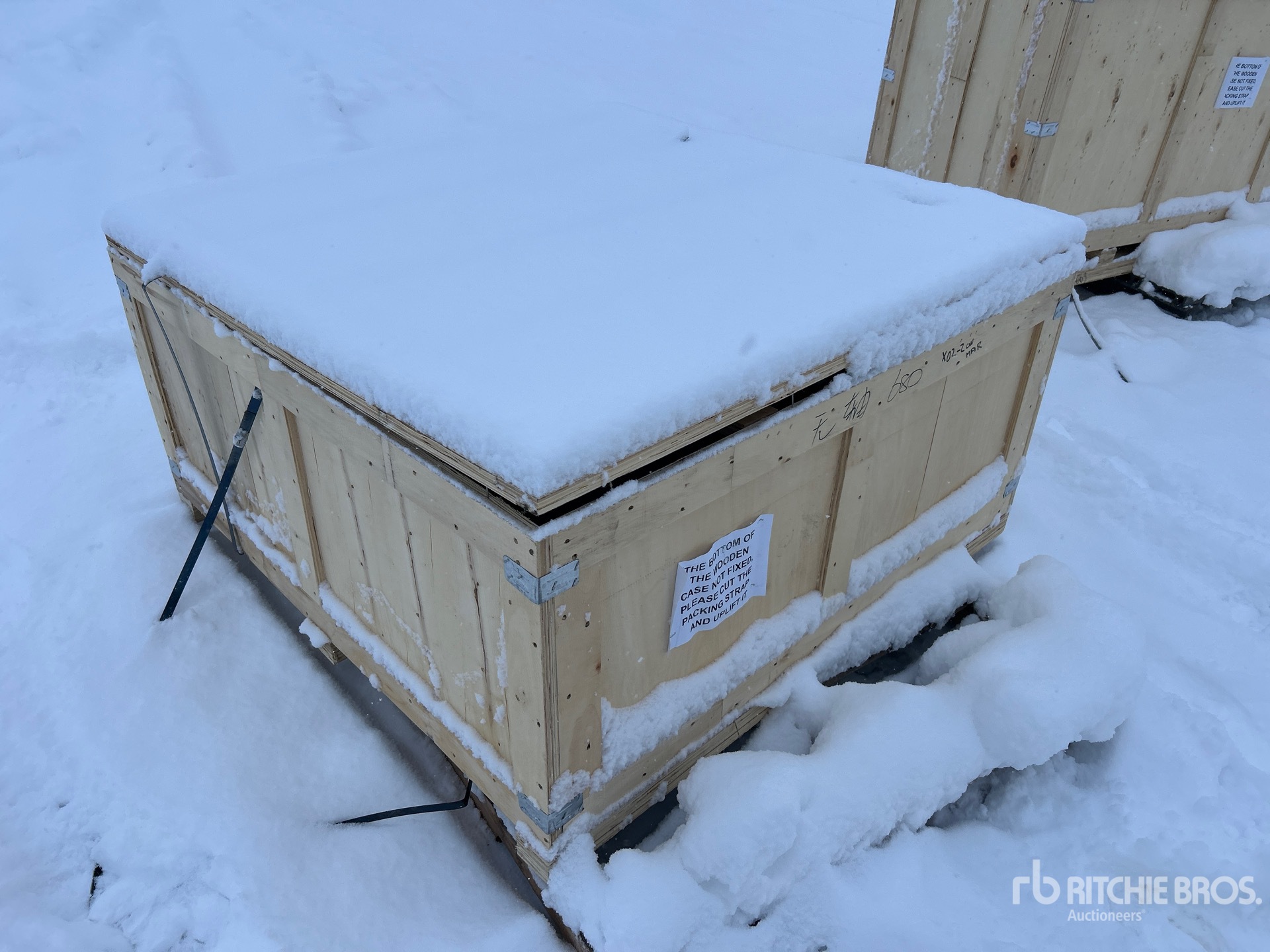 General Appearance with Picture, Right Front Corner