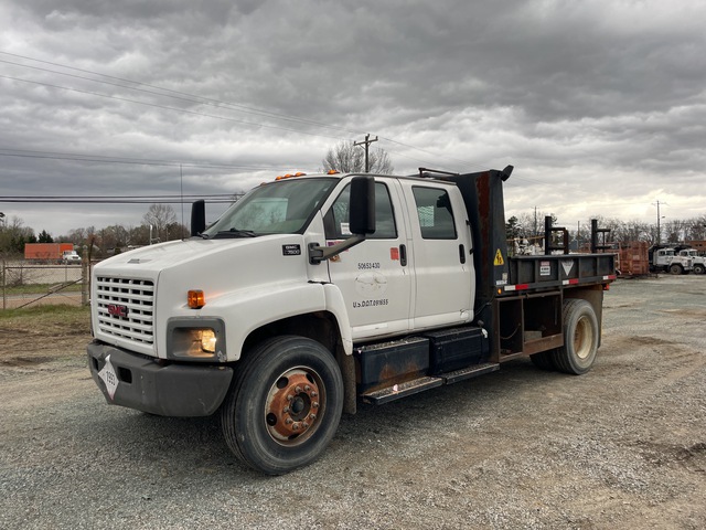 2006 GMC C7500 4x2 Crew Cab Flatbed Truck